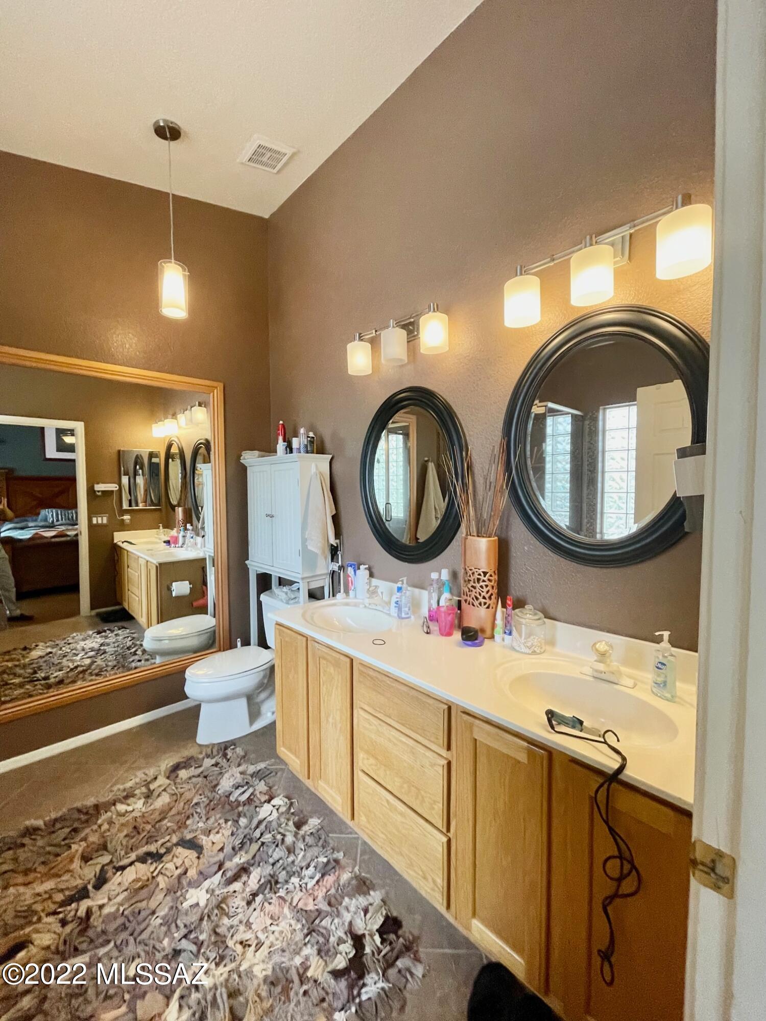 Bluffs (The) 2 - Residential Lease
