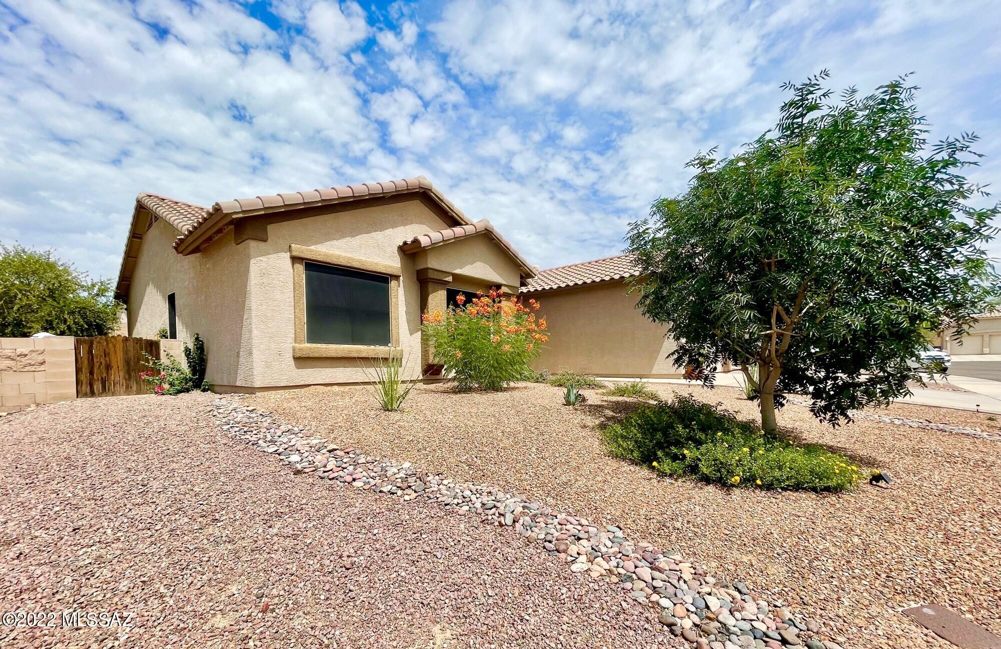 Bluffs (The) 2 - Residential Lease