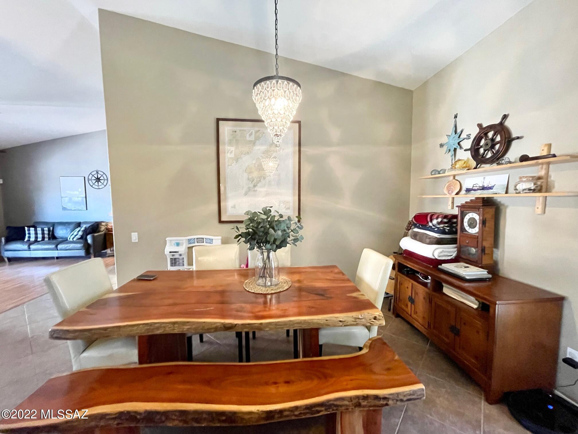 Bluffs (The) 2 - Residential Lease