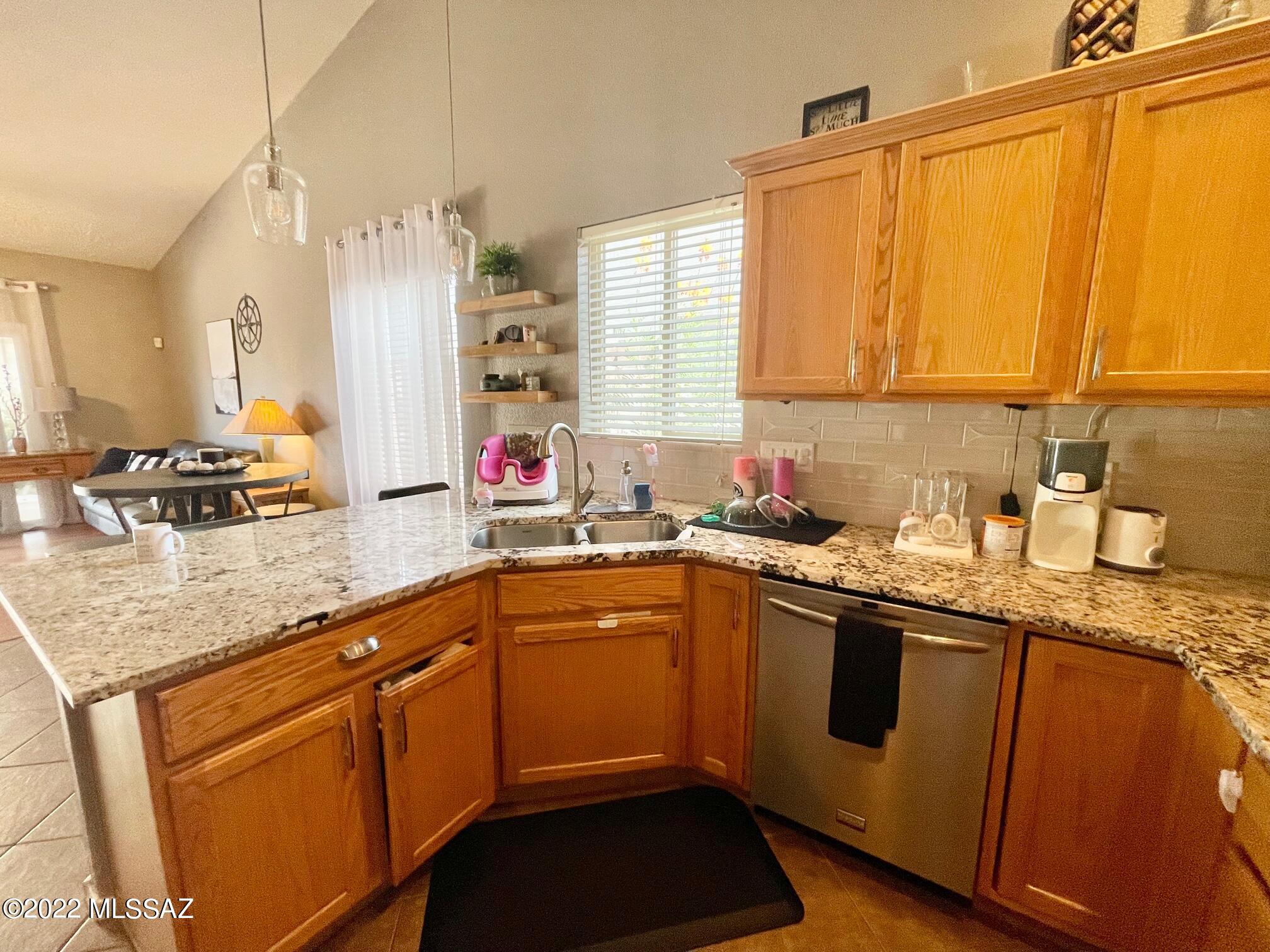 Bluffs (The) 2 - Residential Lease