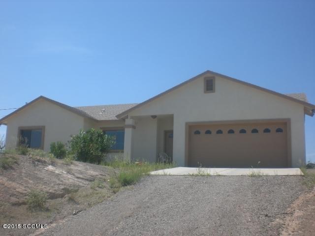This home sits on a hilltop lot with overlooking the nearby mountains. Recently renovated 3 bedroom plus den. Spacious kitchen, ceramic tile floors, walk in closets, vaulted ceilings and more.