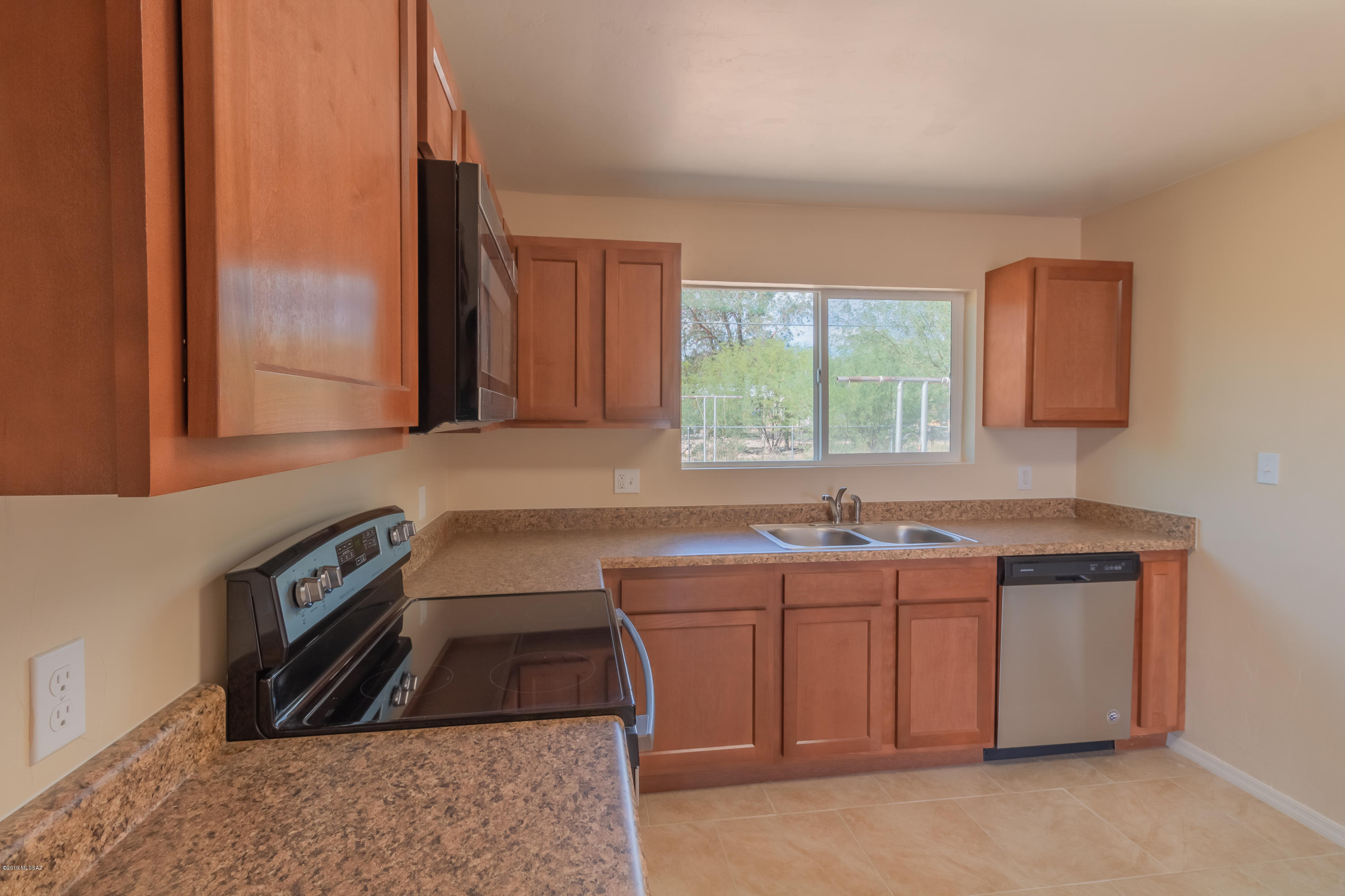 Mission Manor - Residential
