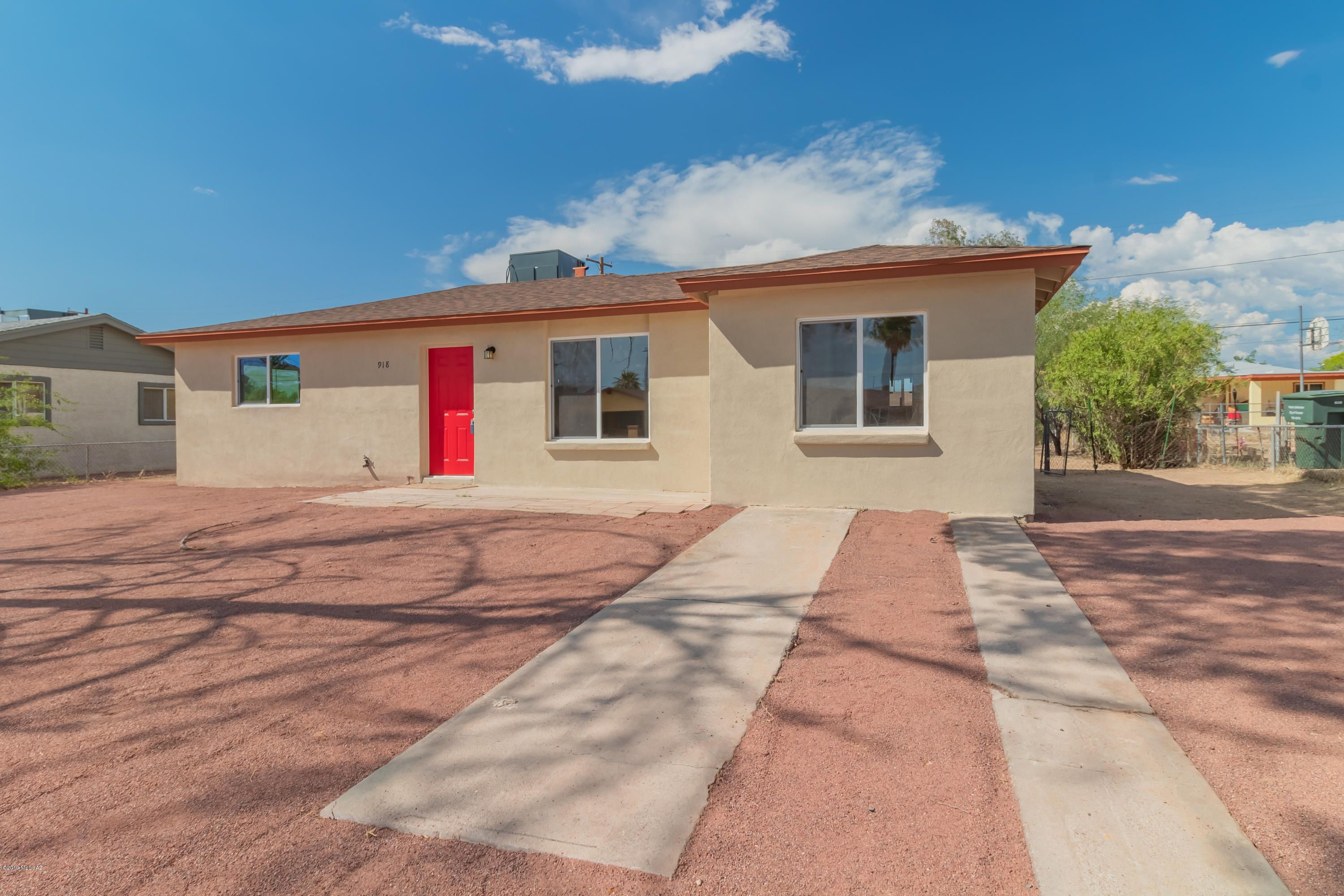 Mission Manor - Residential