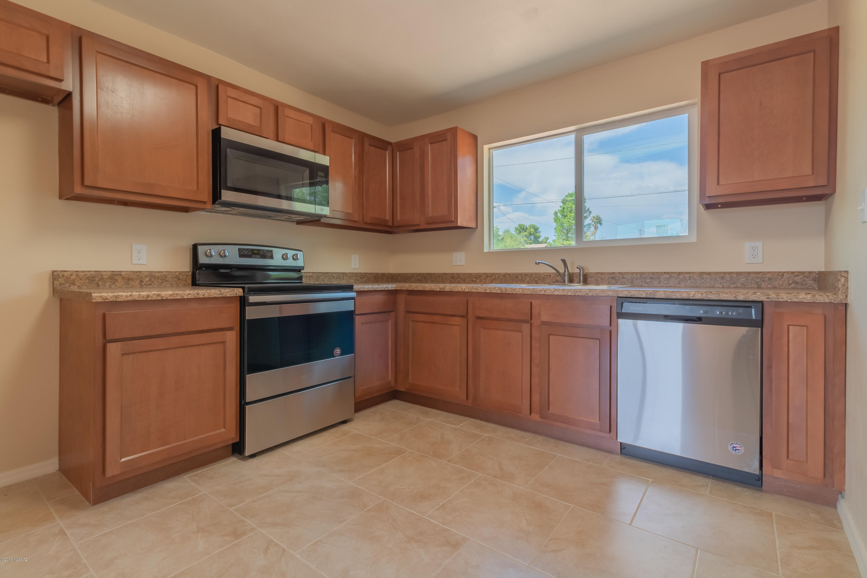 Mission Manor - Residential