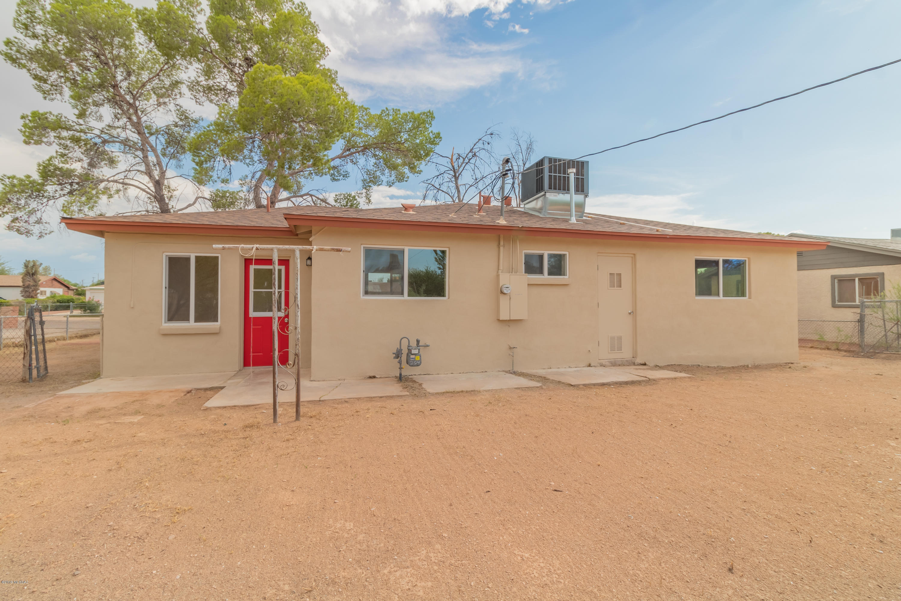 Mission Manor - Residential