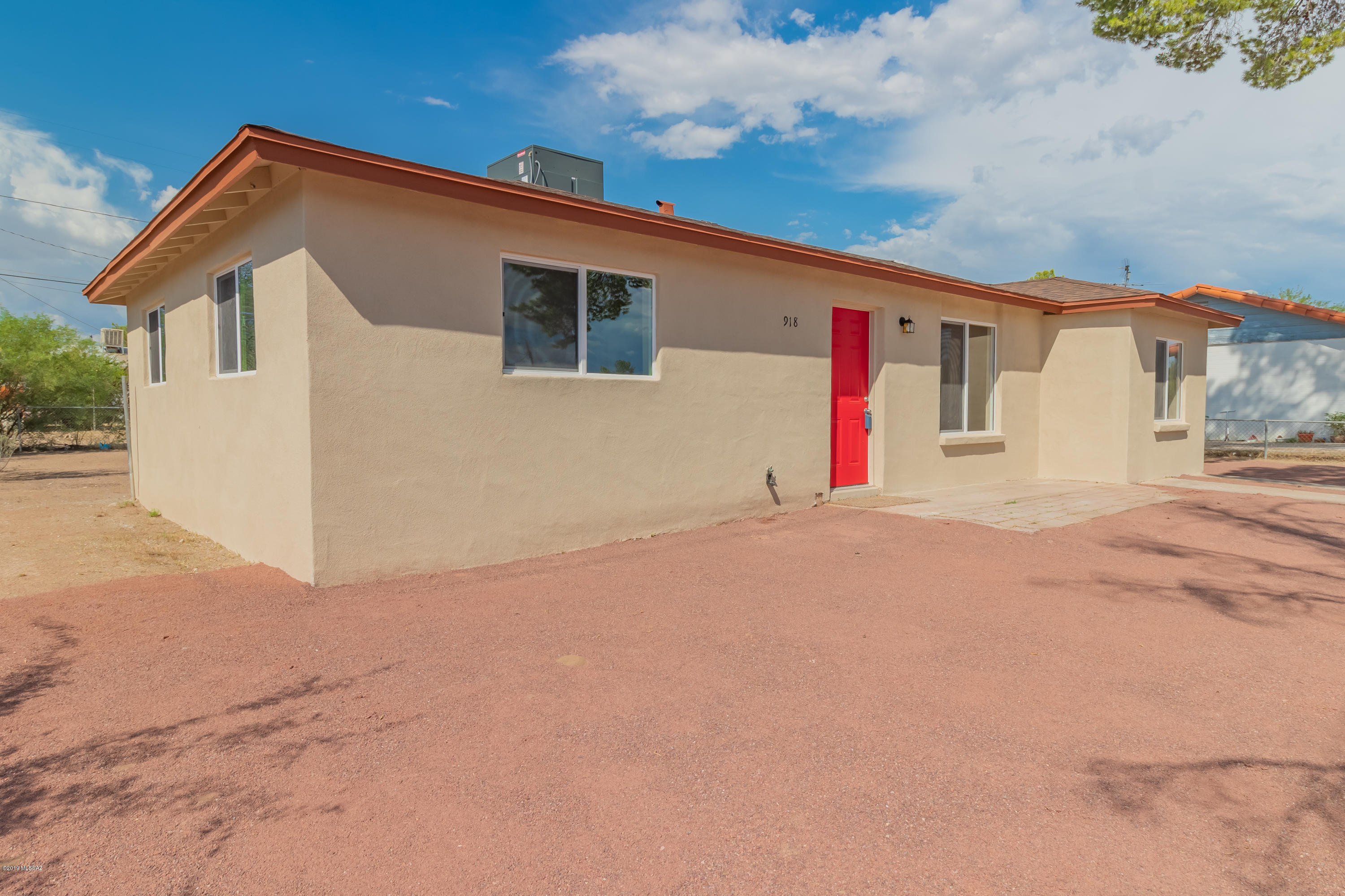 Mission Manor - Residential