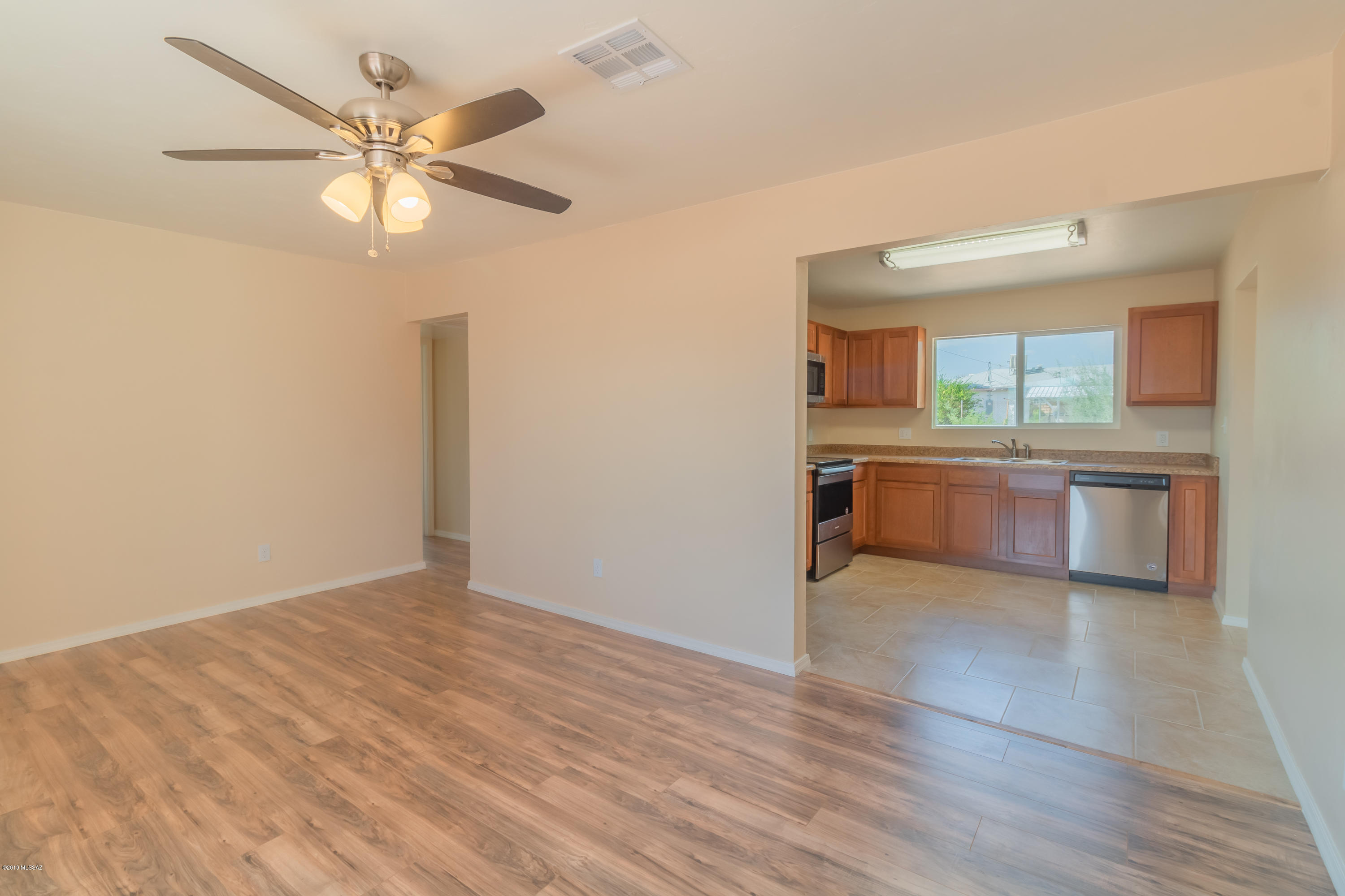 Mission Manor - Residential