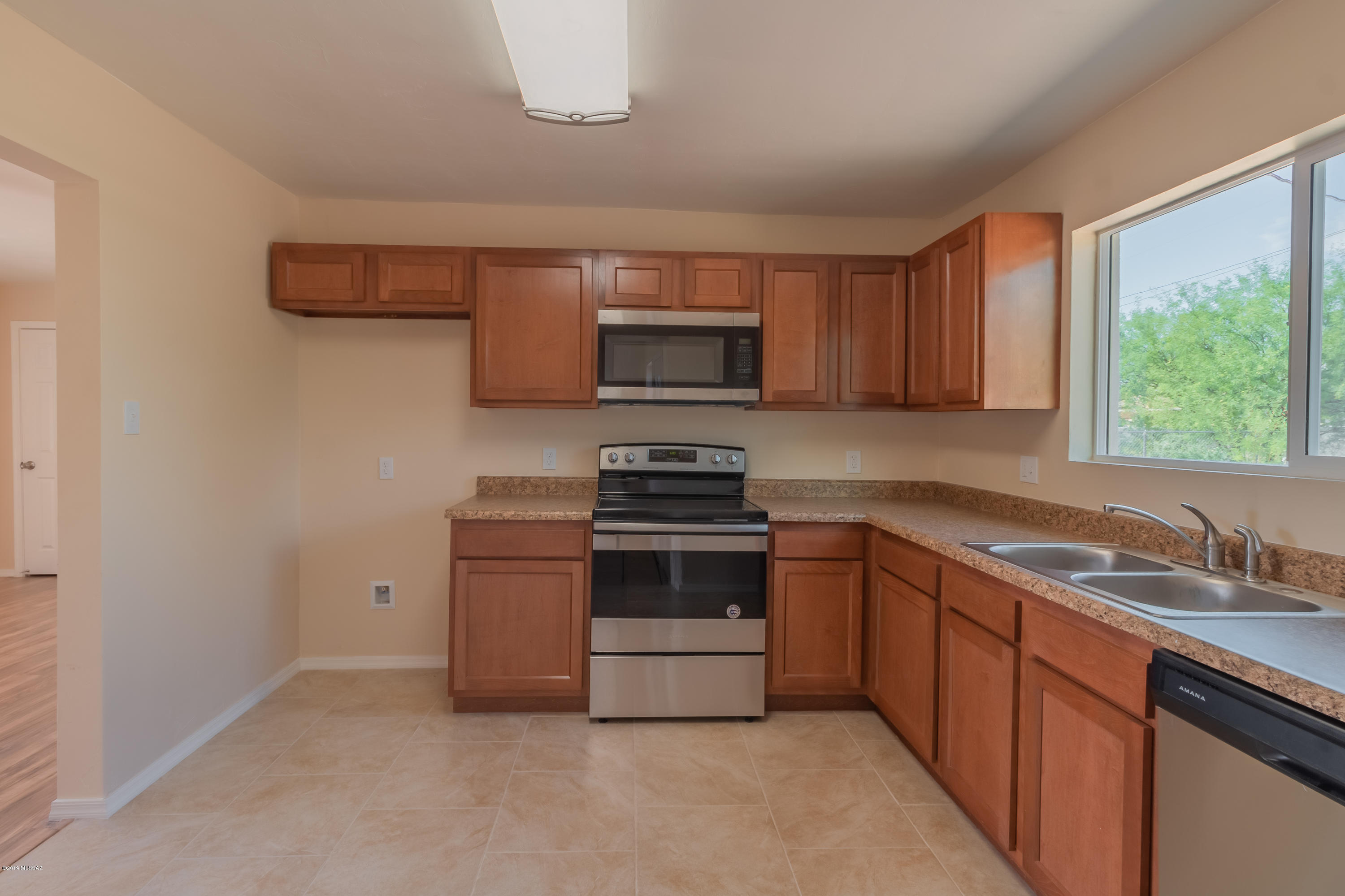 Mission Manor - Residential