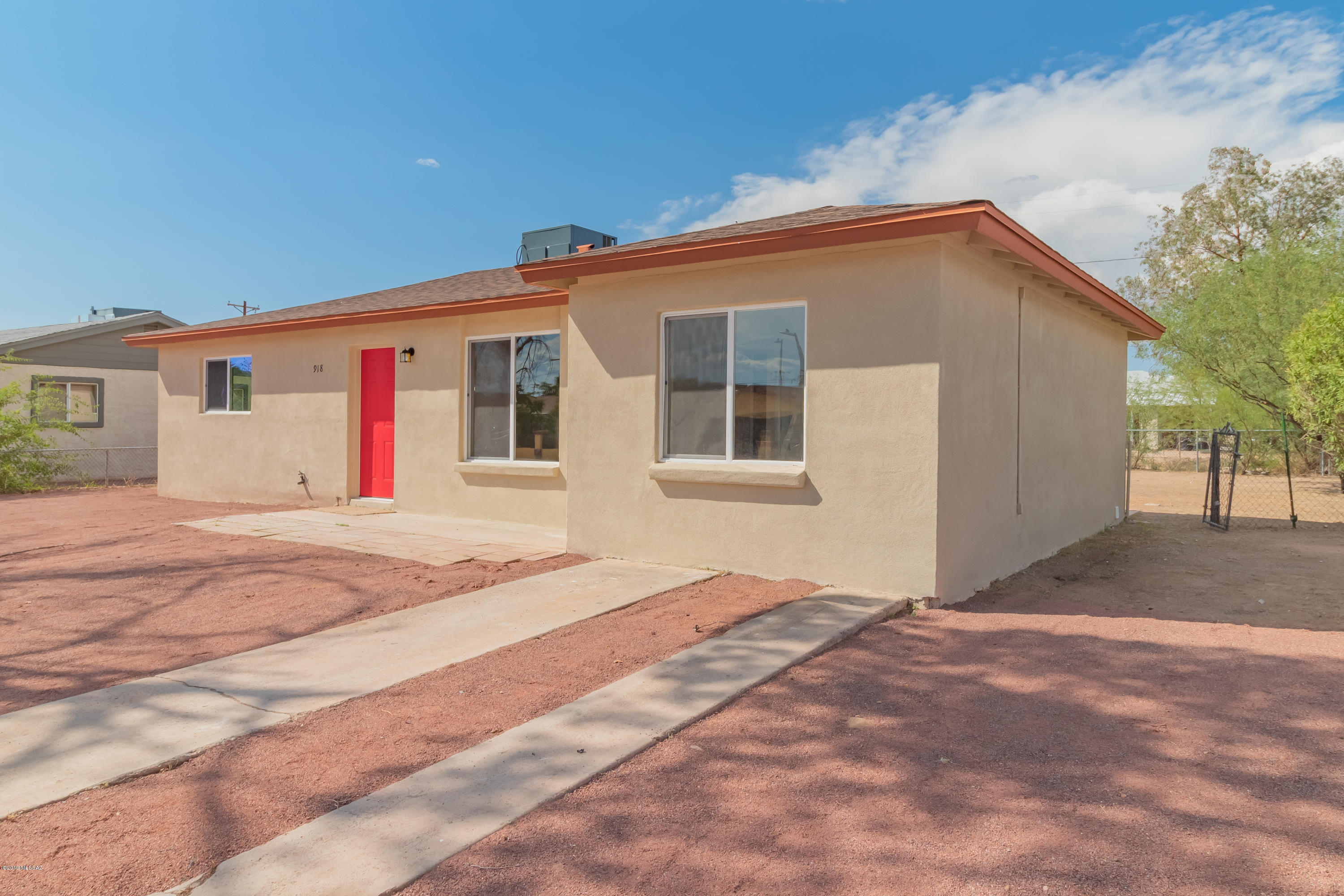 Mission Manor - Residential