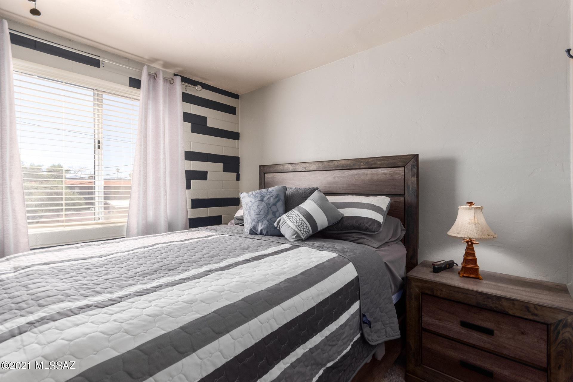 10th Street Condominiums - Residential