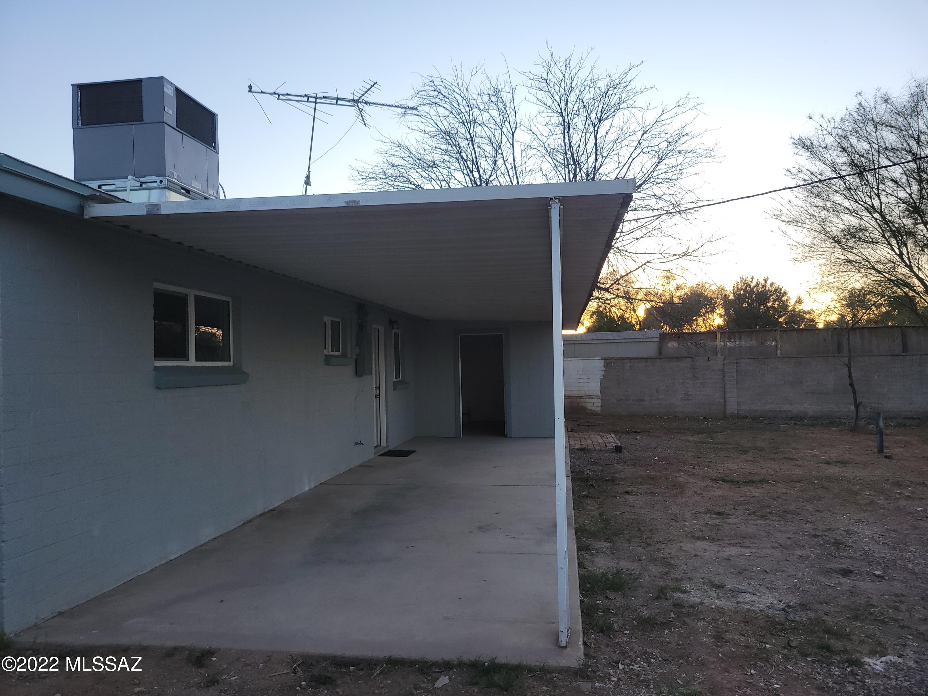 Mission Manor NO. 4 - Residential
