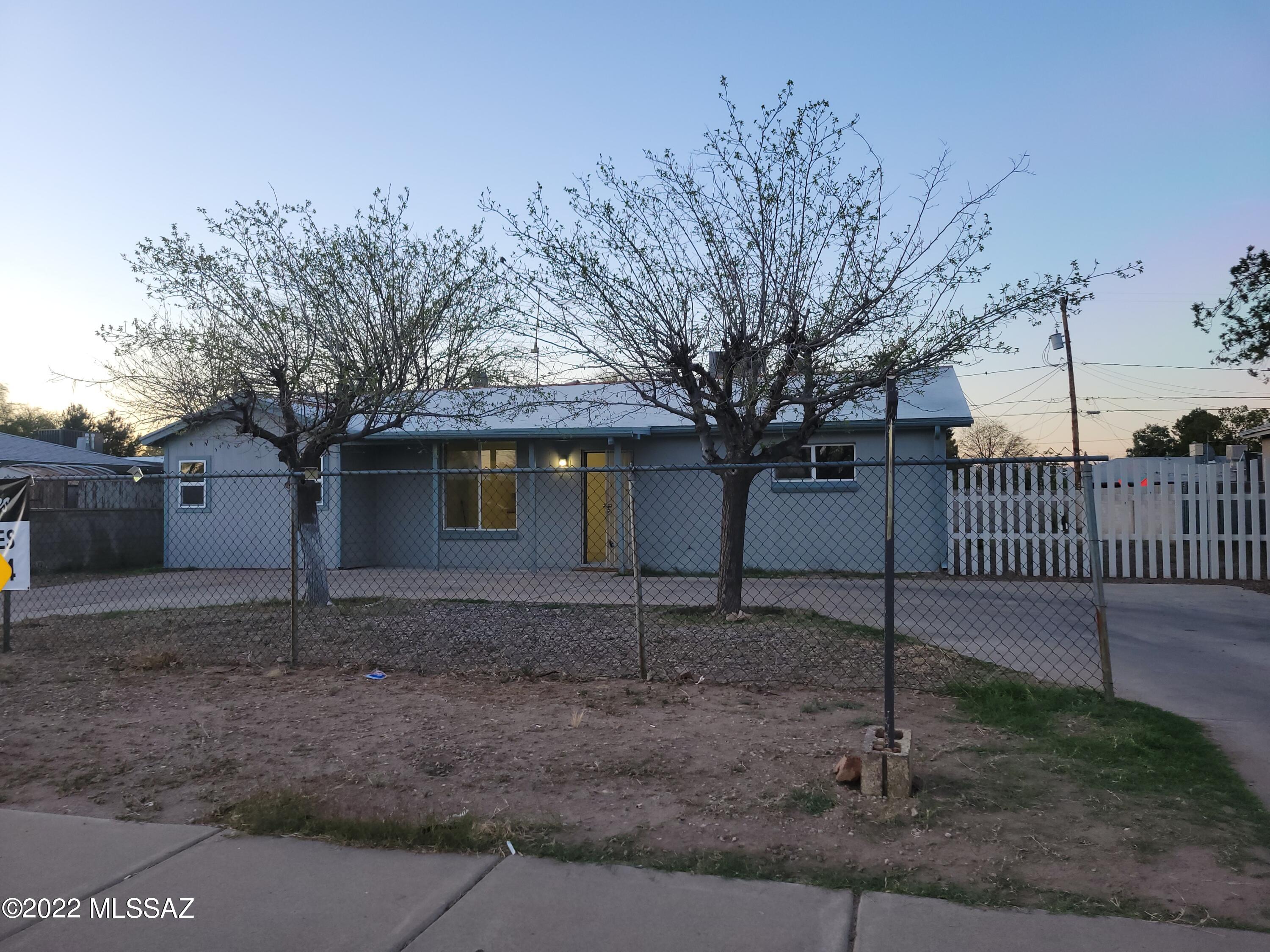 Mission Manor NO. 4 - Residential