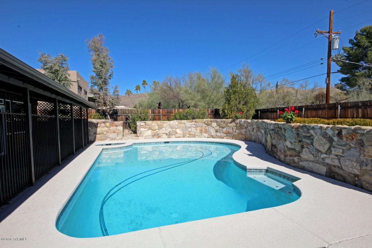 Bear Canyon Hills - Residential