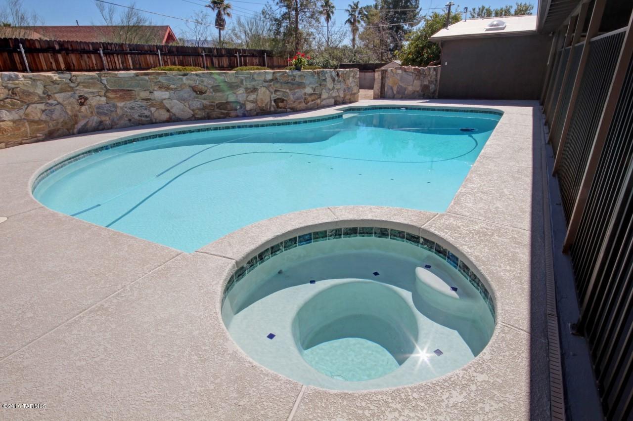 Bear Canyon Hills - Residential