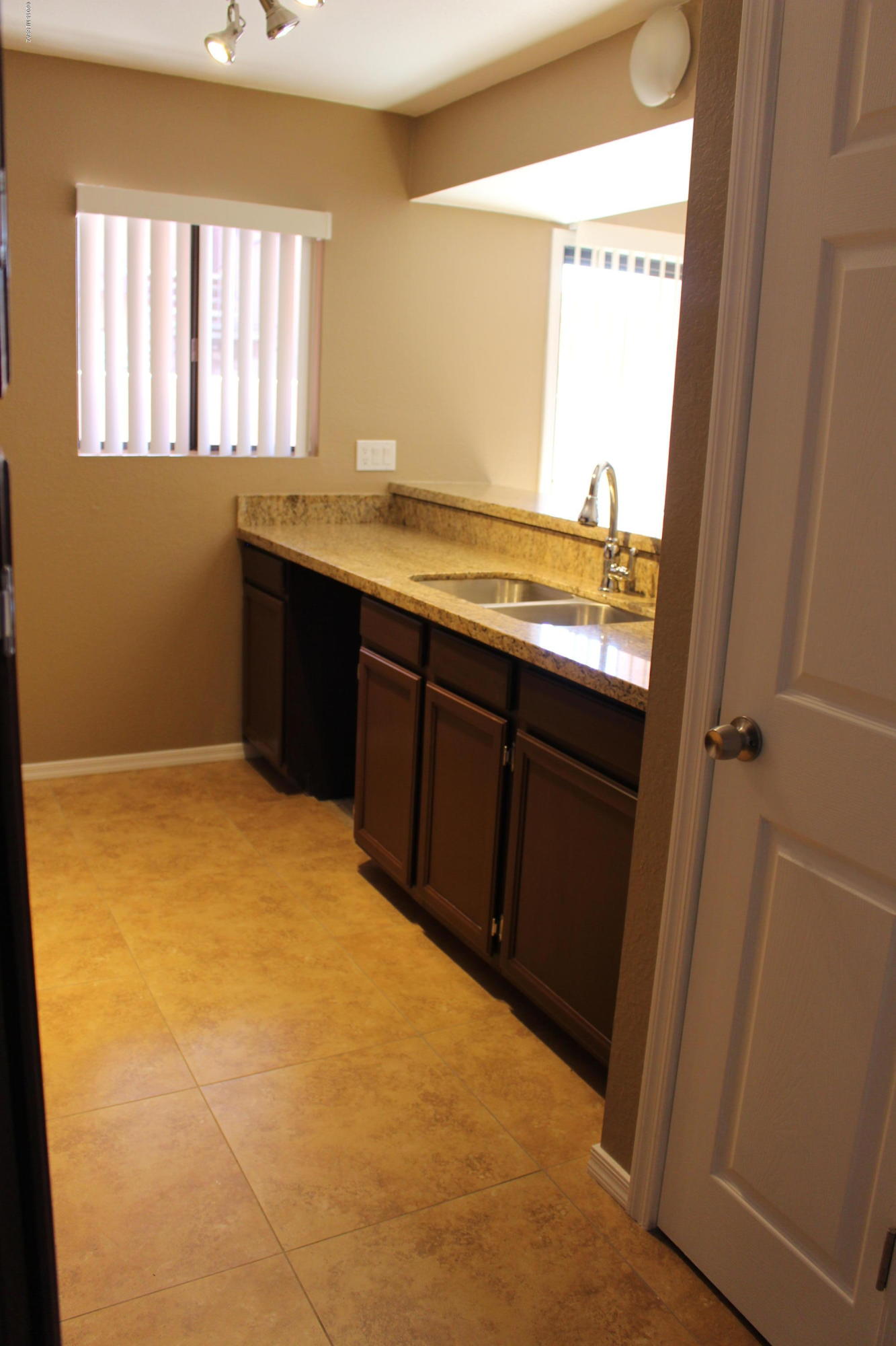 Woodland Place Condominiums (101-152, 201-252) - Residential