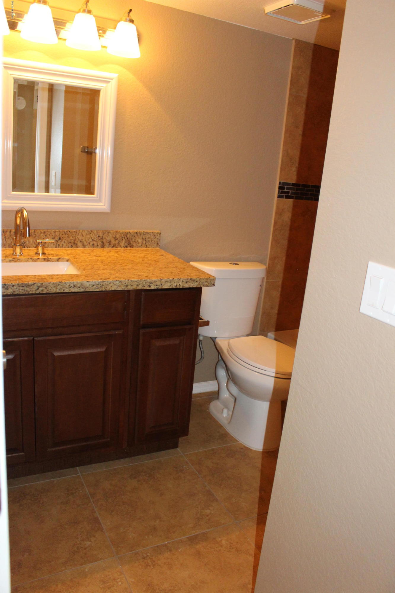 Woodland Place Condominiums (101-152, 201-252) - Residential