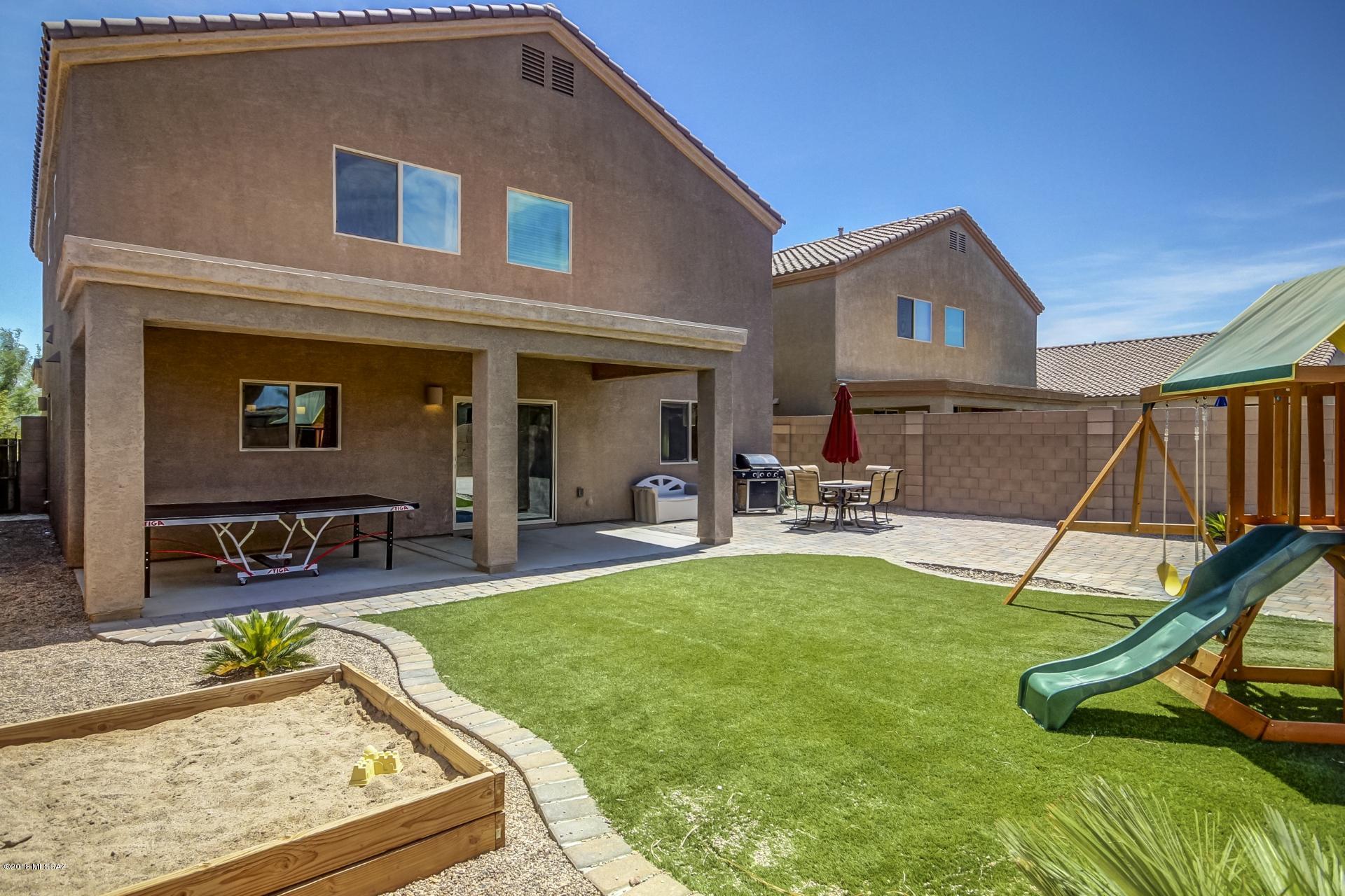 Vista Del Lago (1-123) - Residential