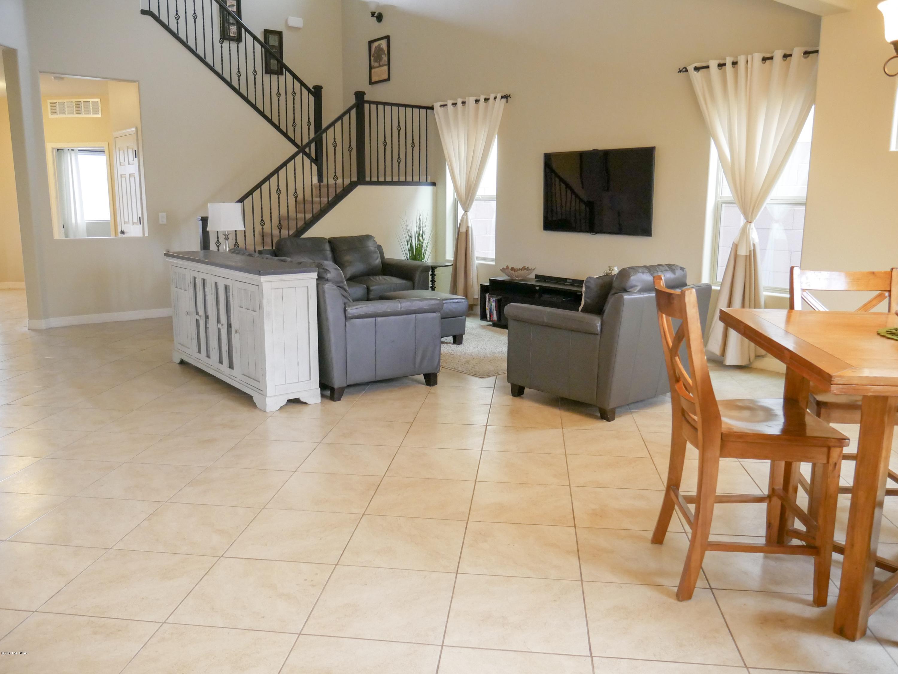 Vista Del Lago (1-123) - Residential