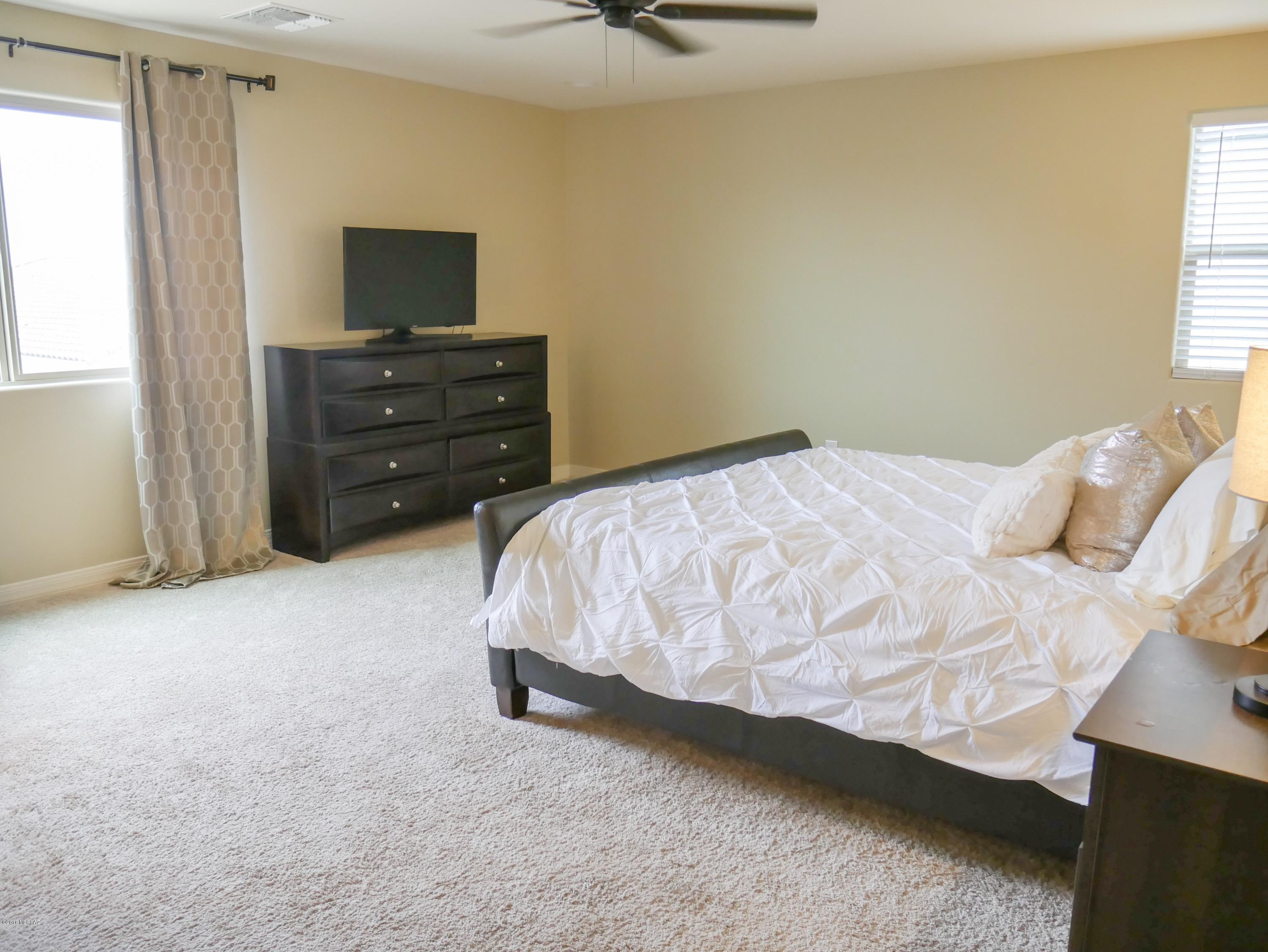 Vista Del Lago (1-123) - Residential