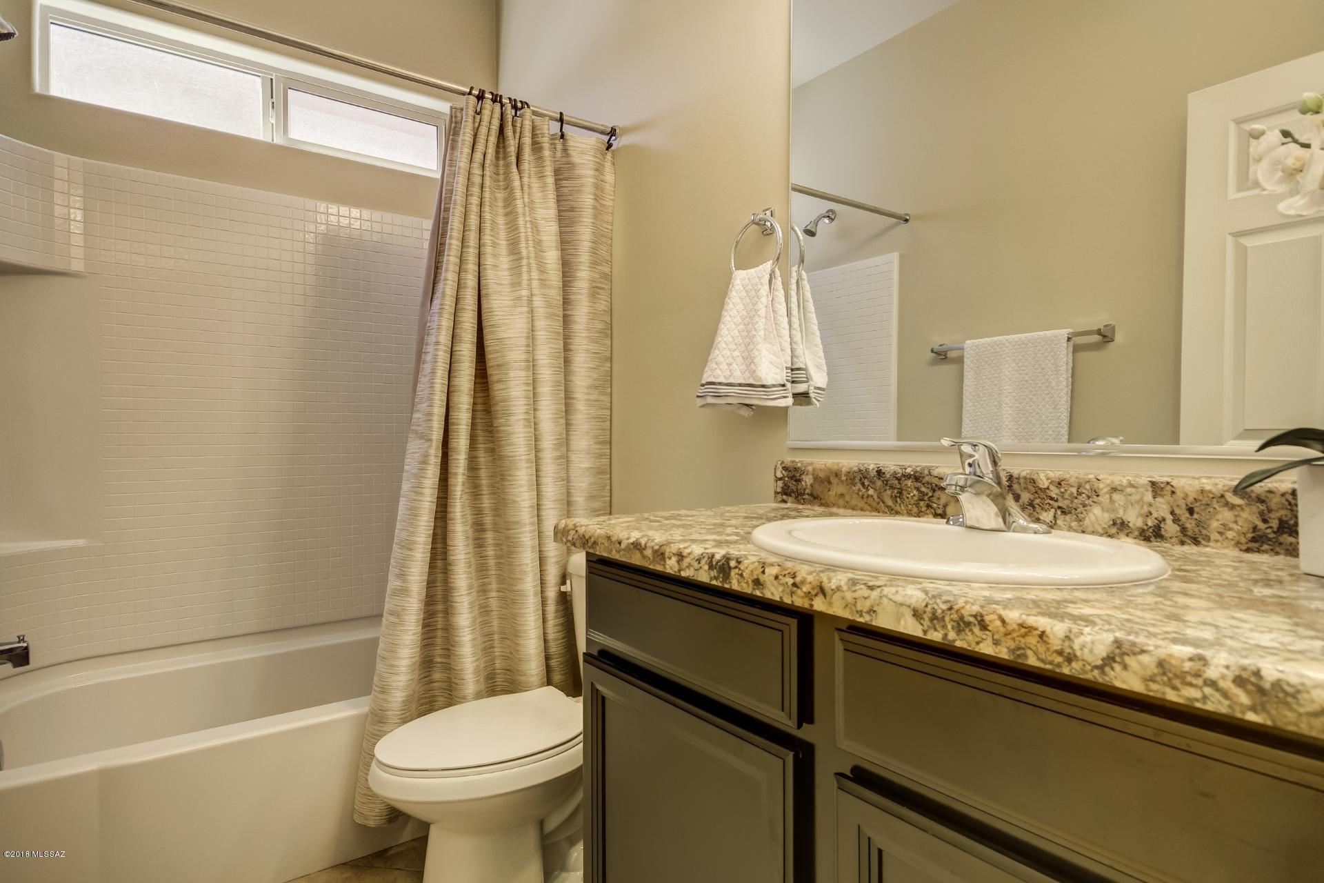 Vista Del Lago (1-123) - Residential