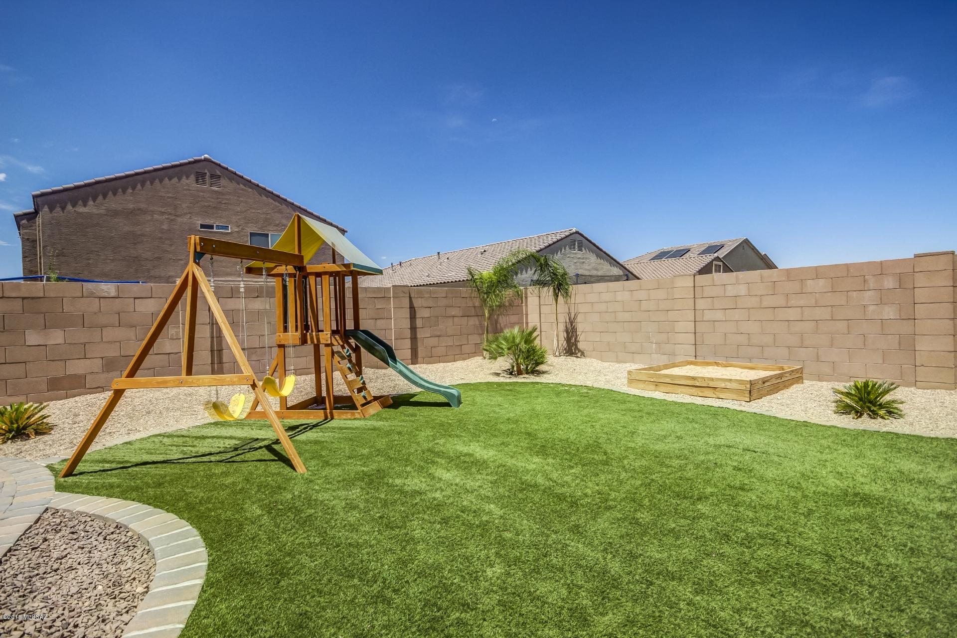 Vista Del Lago (1-123) - Residential