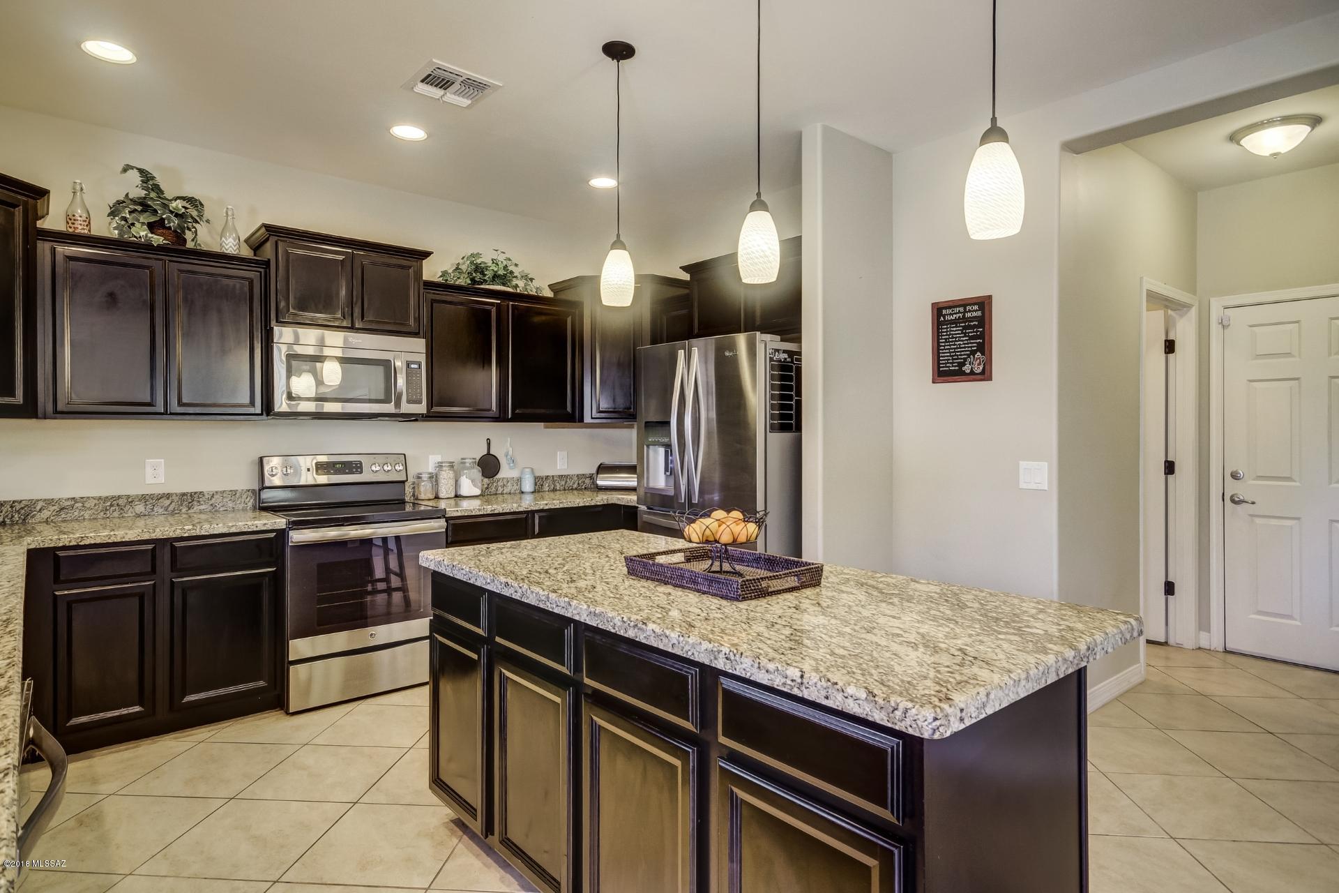 Vista Del Lago (1-123) - Residential