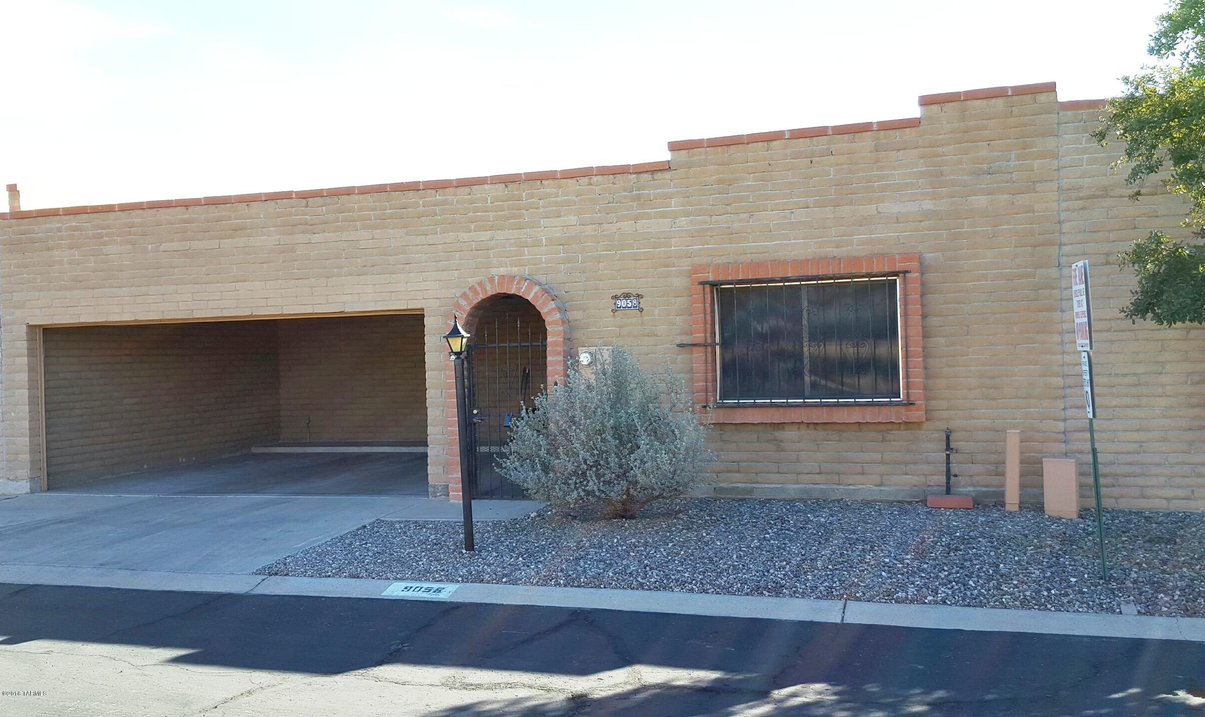 Oak Park Twnhss (1-40) - Residential