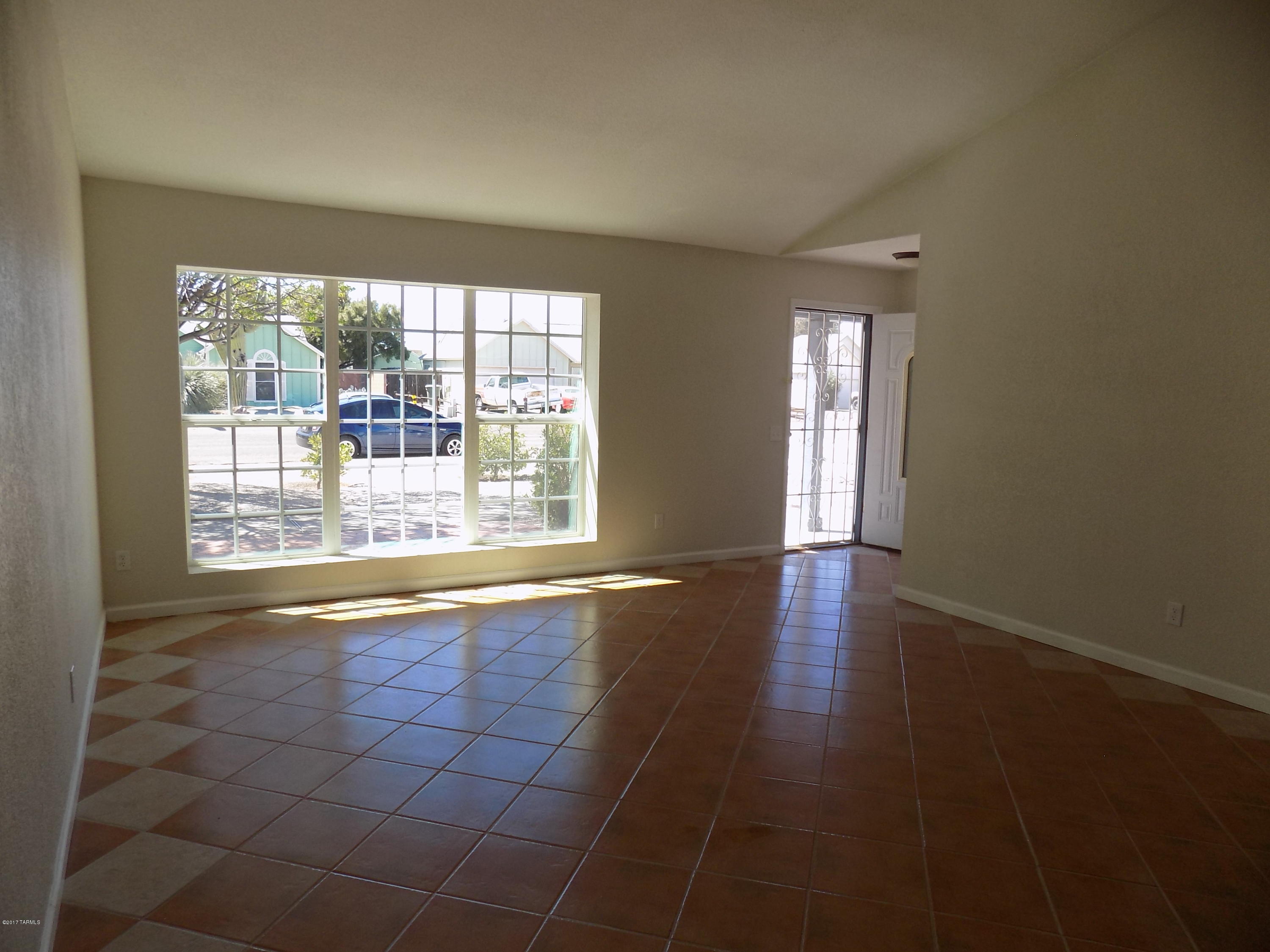 Saguaro Canyon (1-100) - Residential