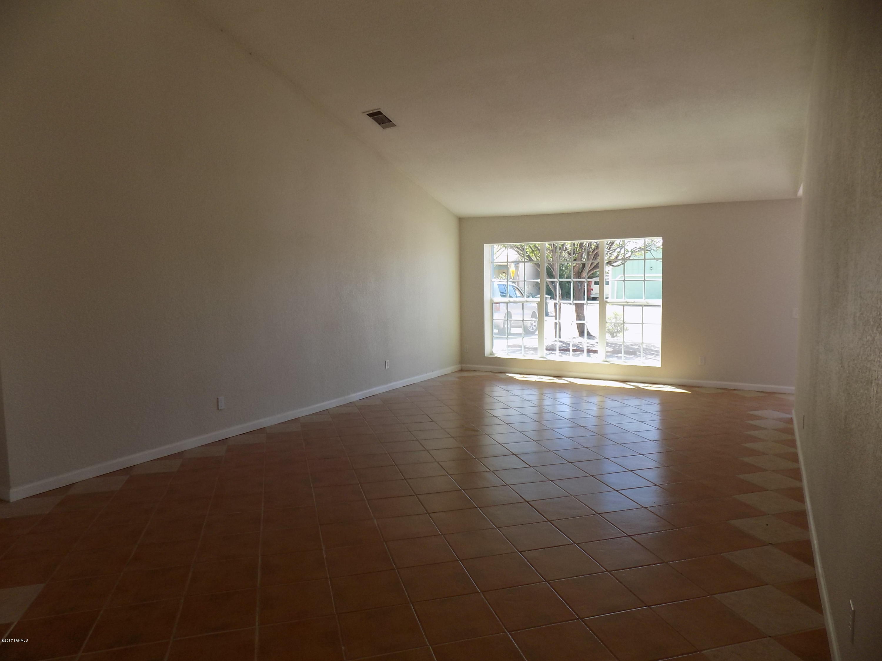 Saguaro Canyon (1-100) - Residential