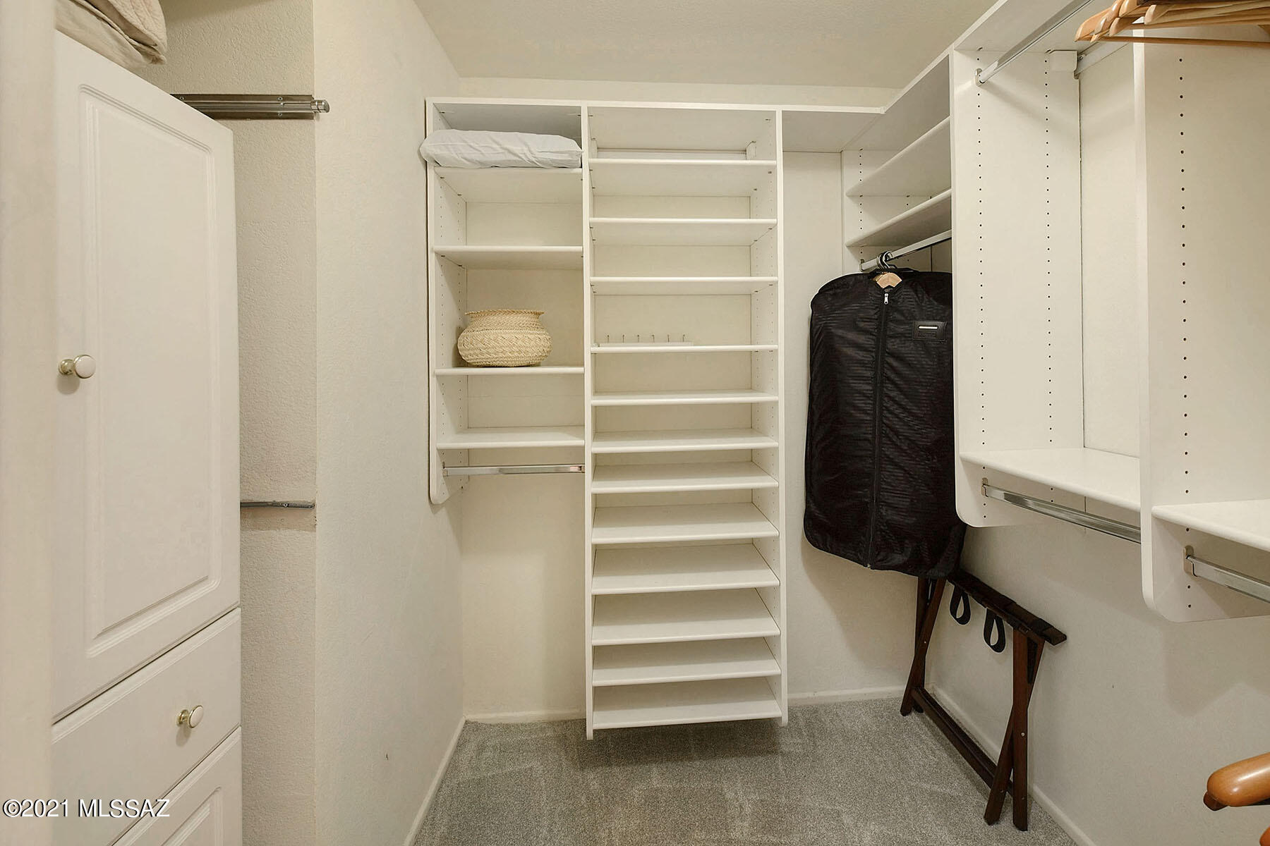 River Hills Estates  (1-47) - Residential