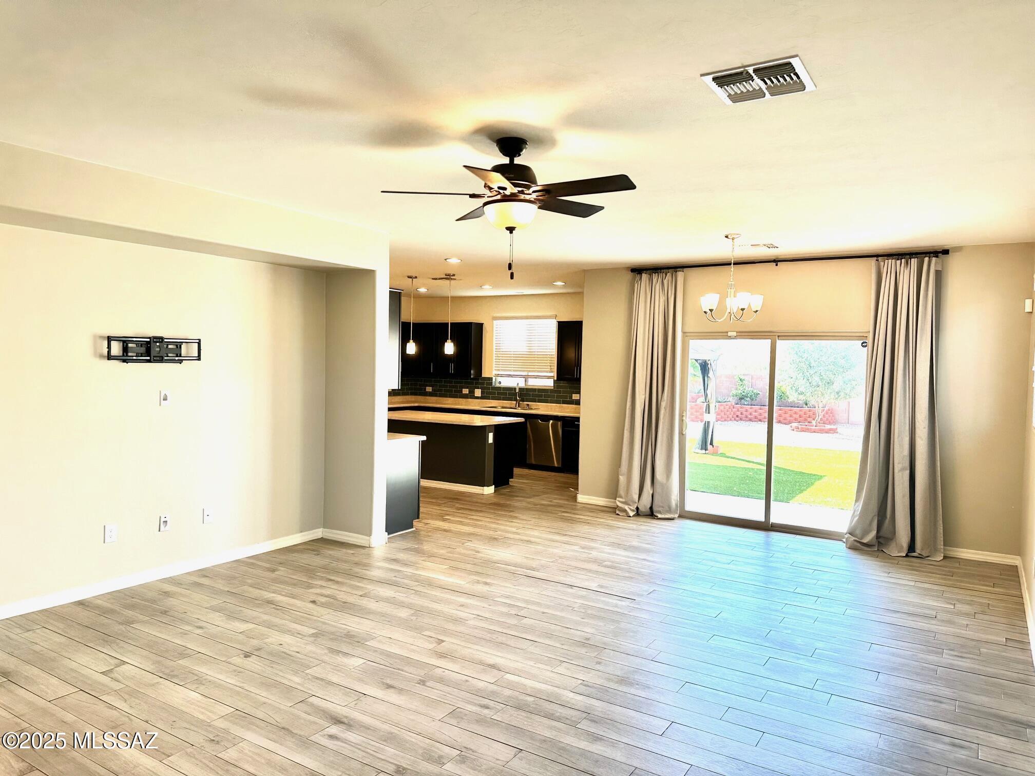 Los Arroyos Resub - Residential