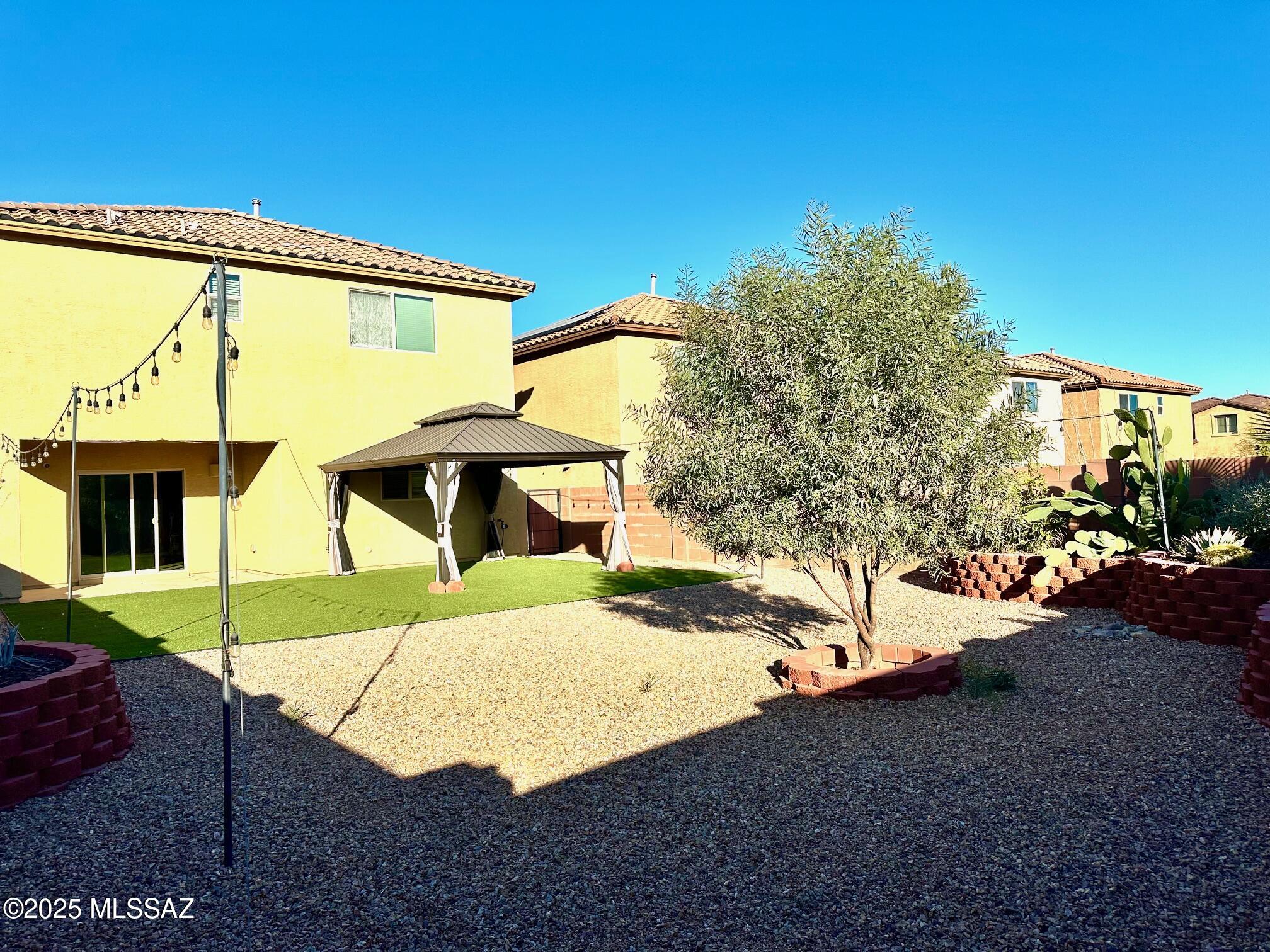 Los Arroyos Resub - Residential