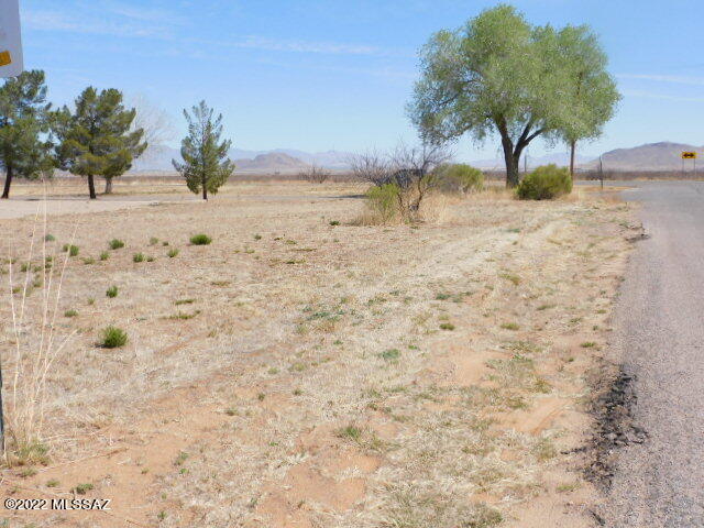 HWY 191 /Justin/Frontage rd Main road Corner Lot   Let your imagination go.   Great corner for a drive thru Coffee shop   Small business.   City water and sewer