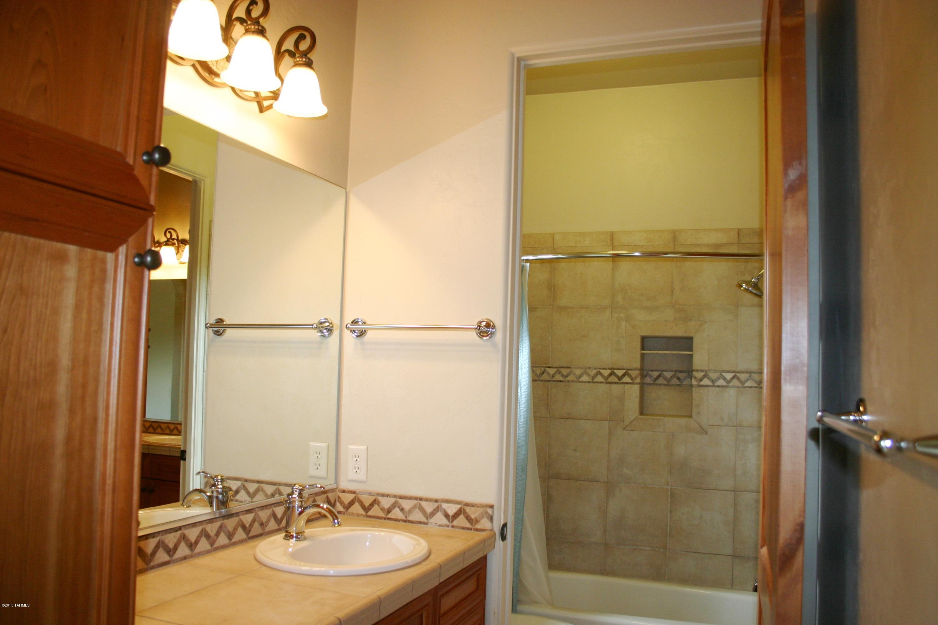 Unsubdivided - Residential Lease