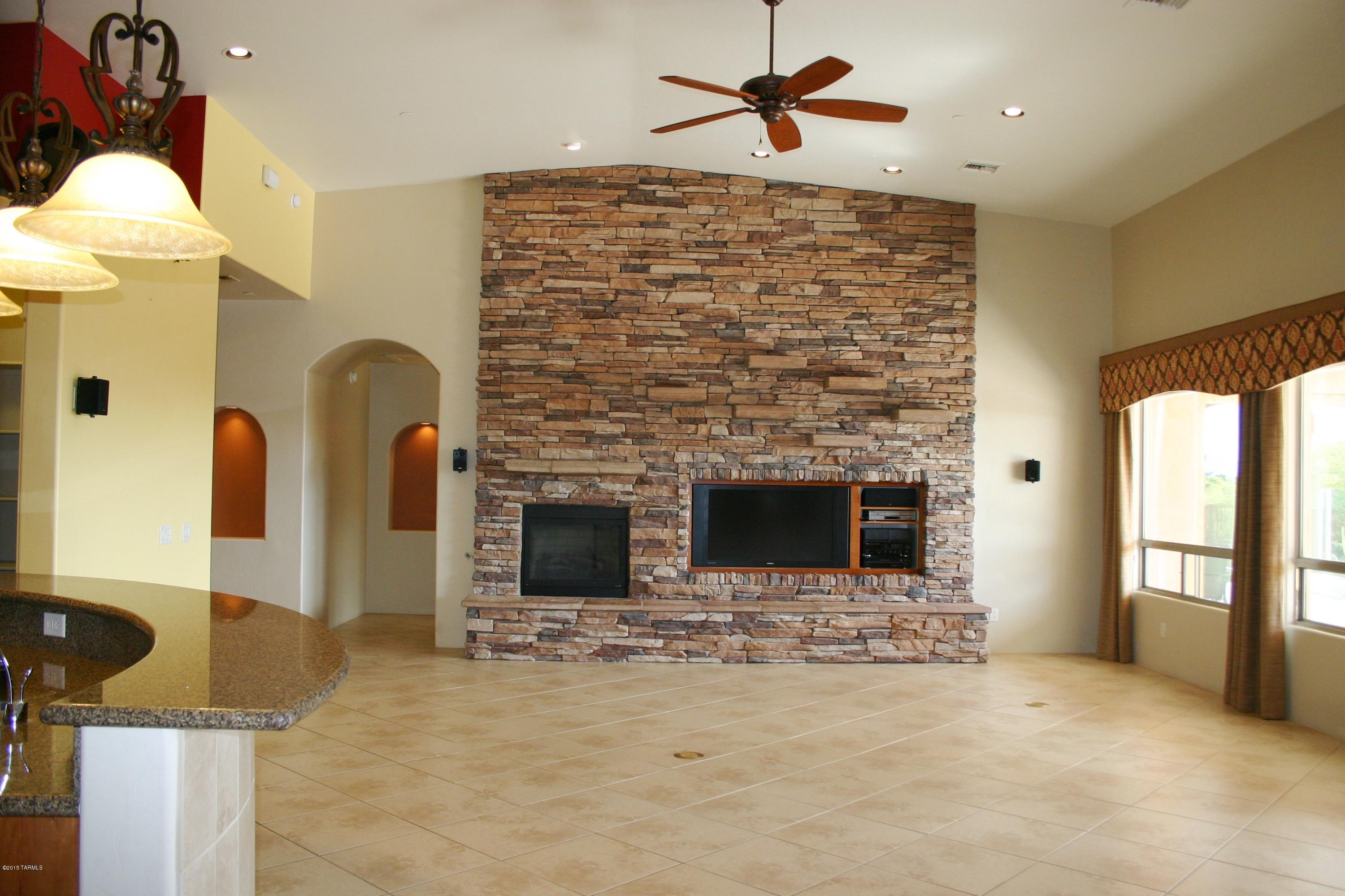 Unsubdivided - Residential Lease