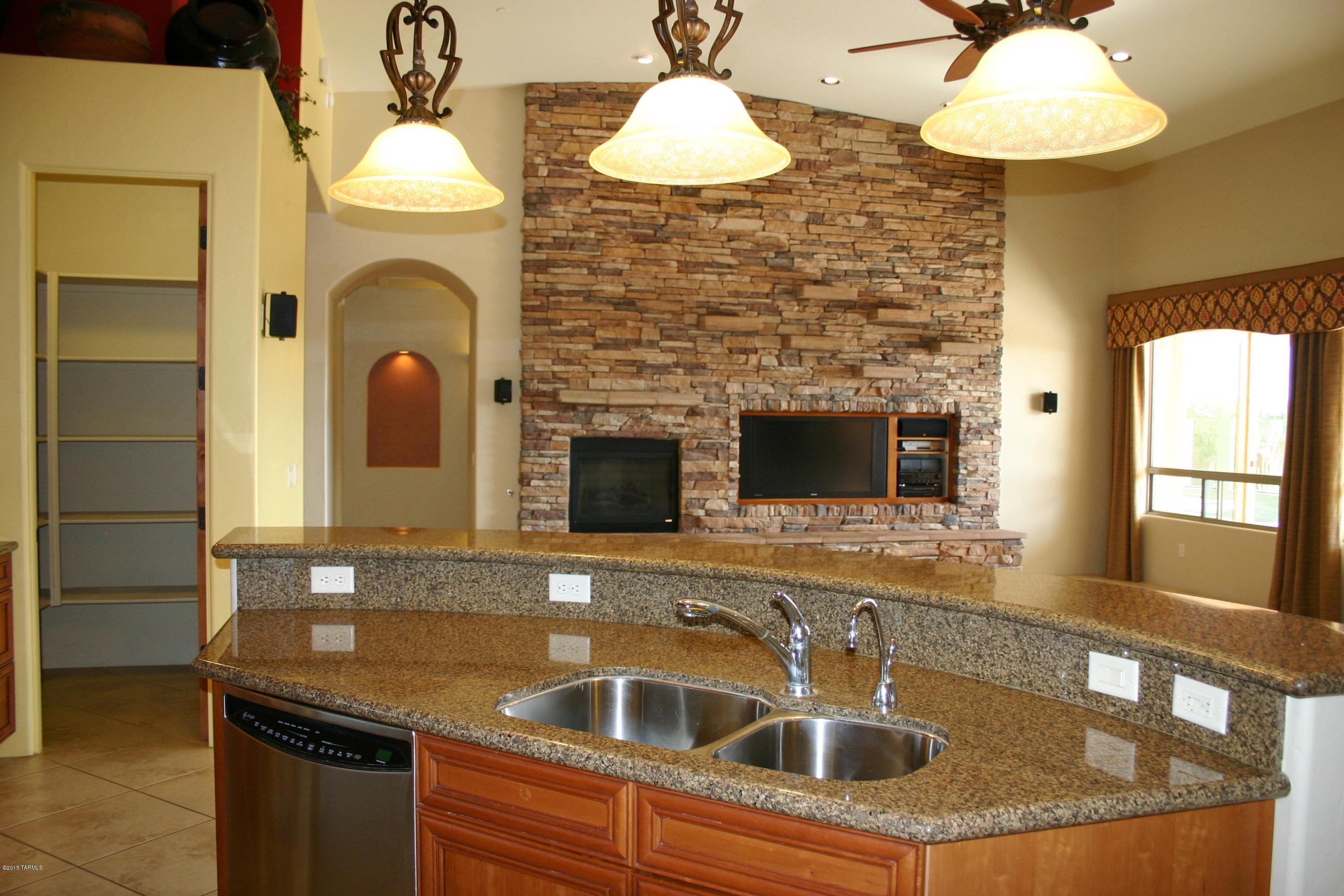 Unsubdivided - Residential Lease
