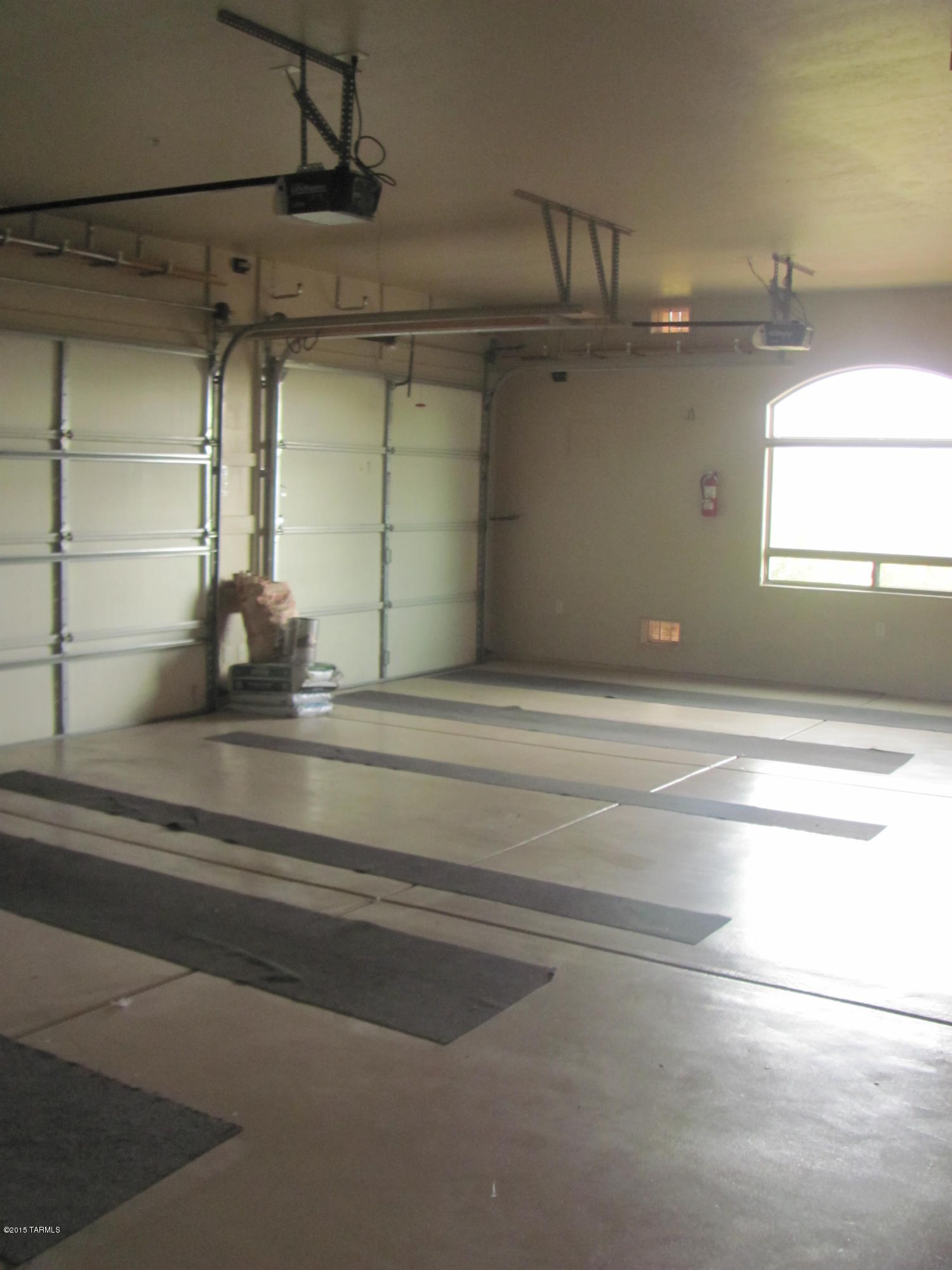 Unsubdivided - Residential Lease