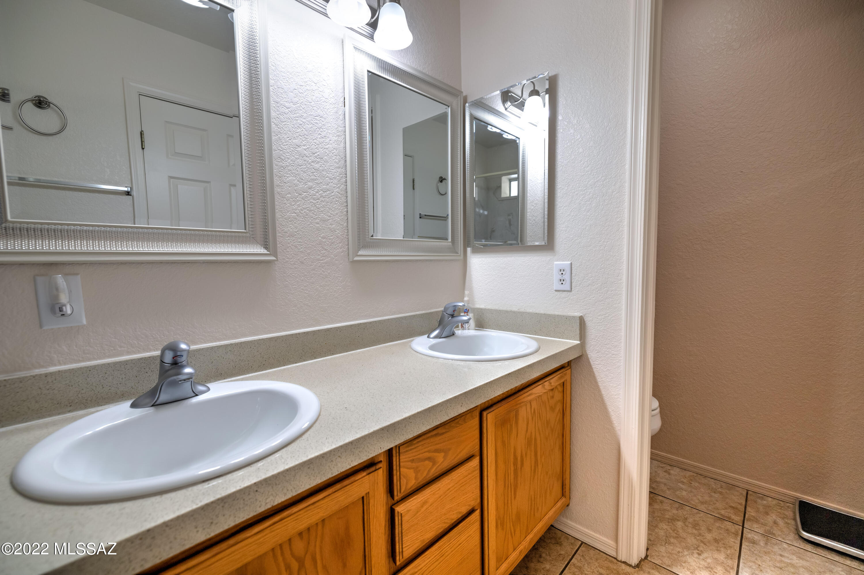 New Tucson Unit NO. 23 (140-261) - Residential