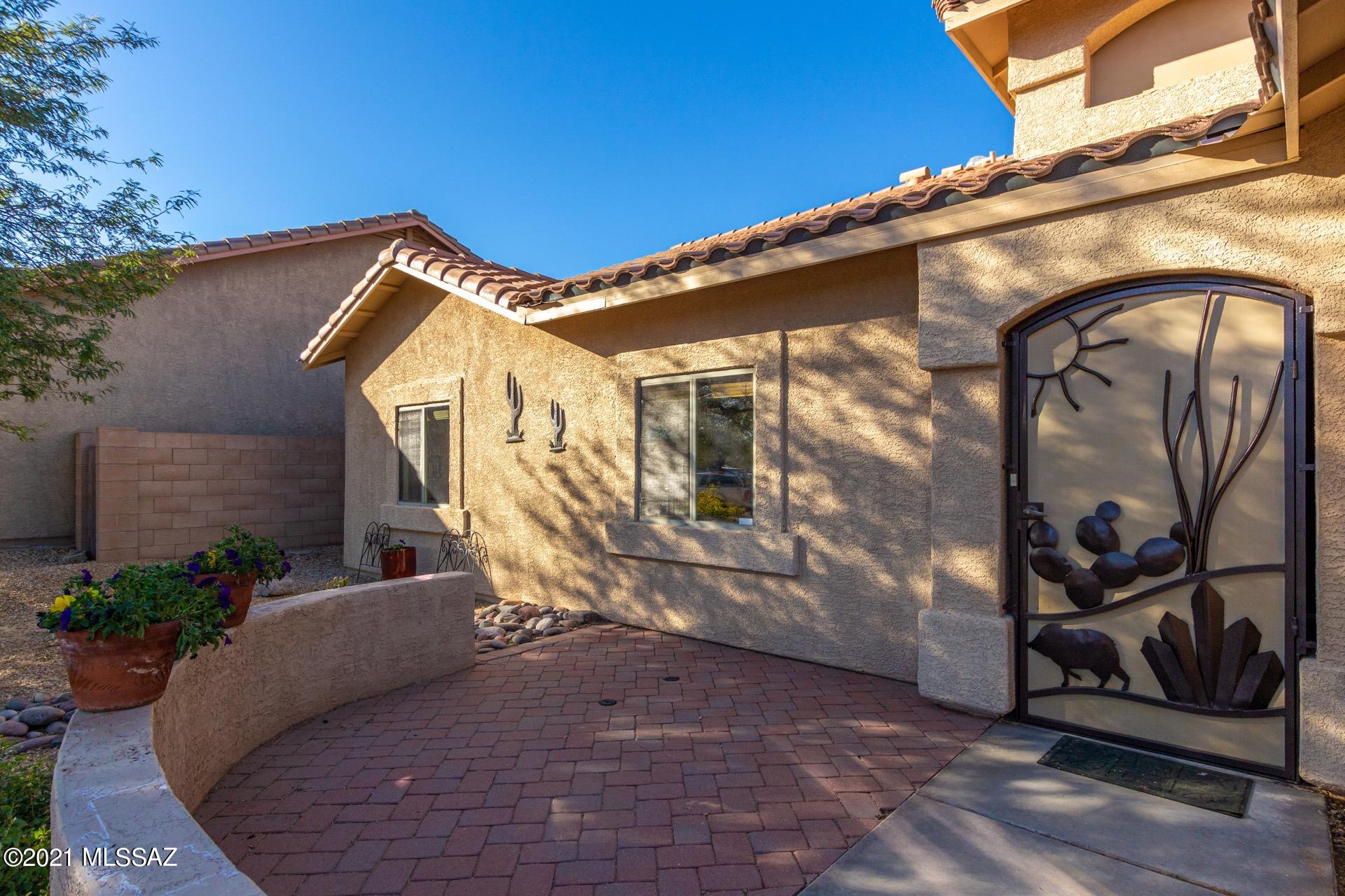 Black Horse (1-411) - Residential