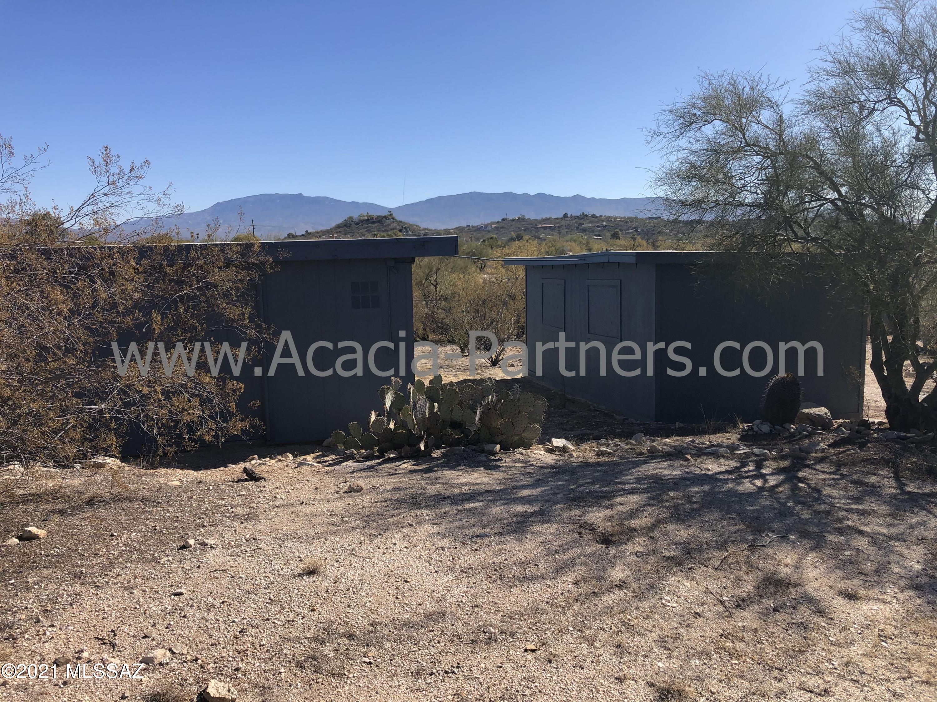 Tres Lomas (1-147) - Residential Lease
