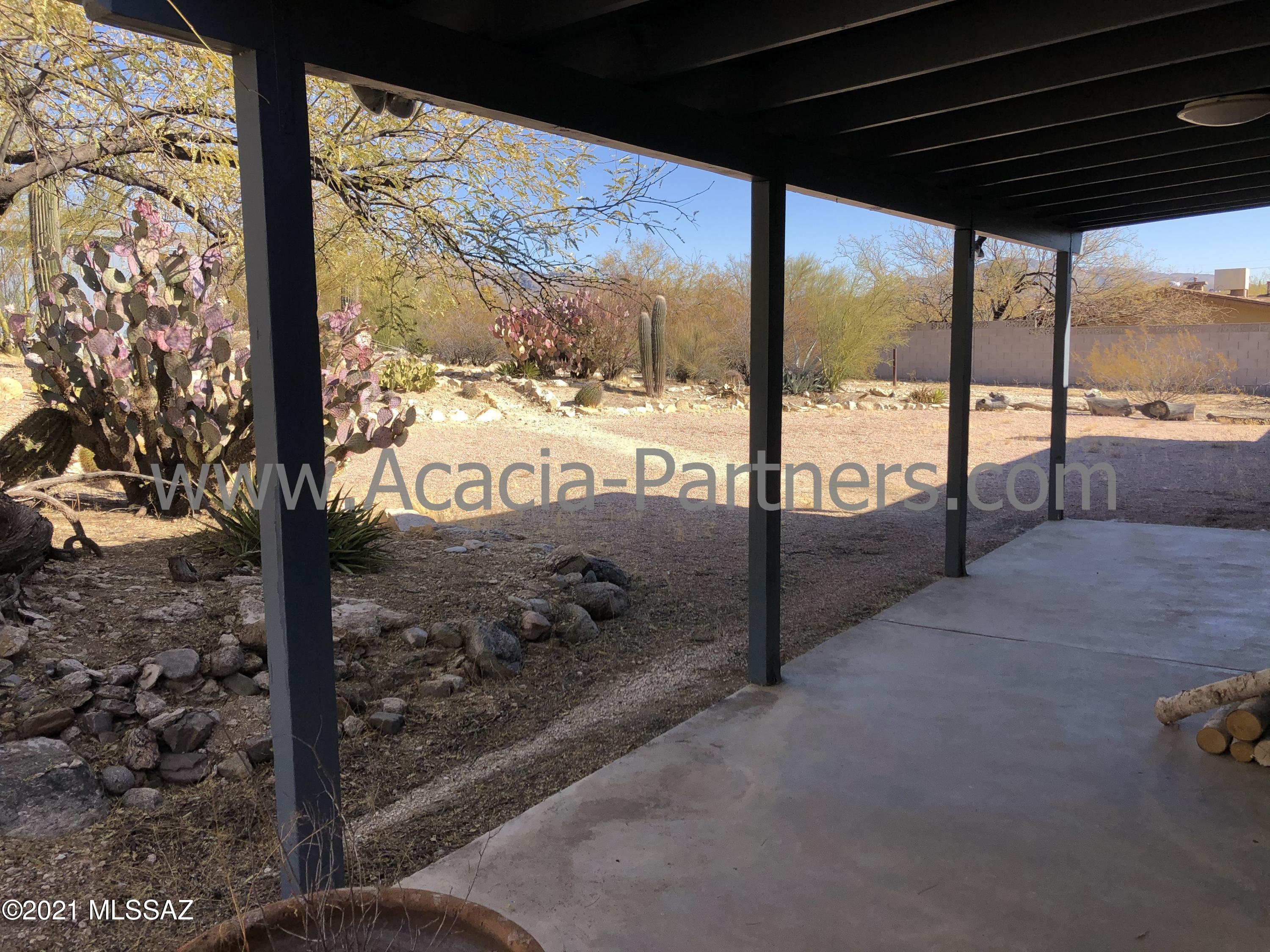 Tres Lomas (1-147) - Residential Lease