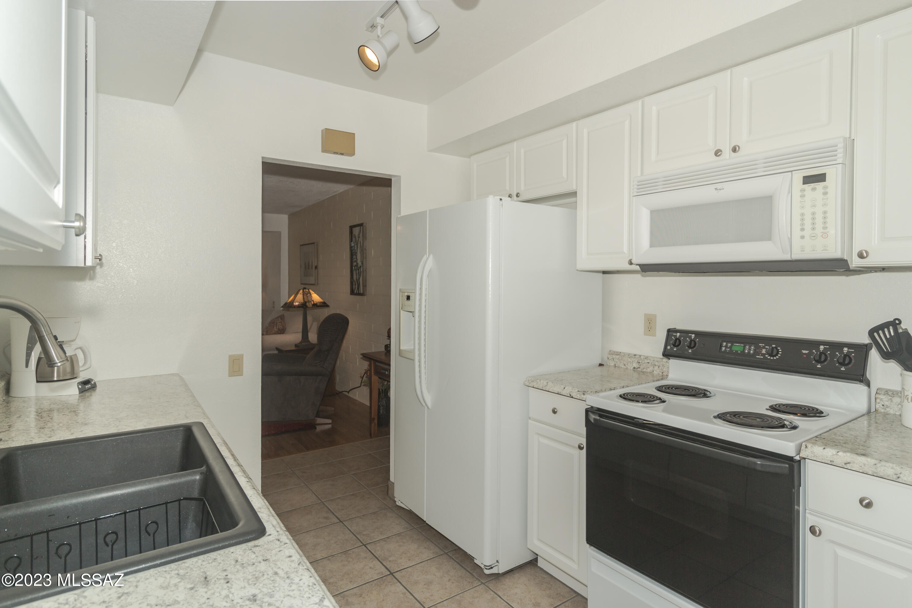 Green Valley Desert Meadows Townhouses (82-197) - Residential