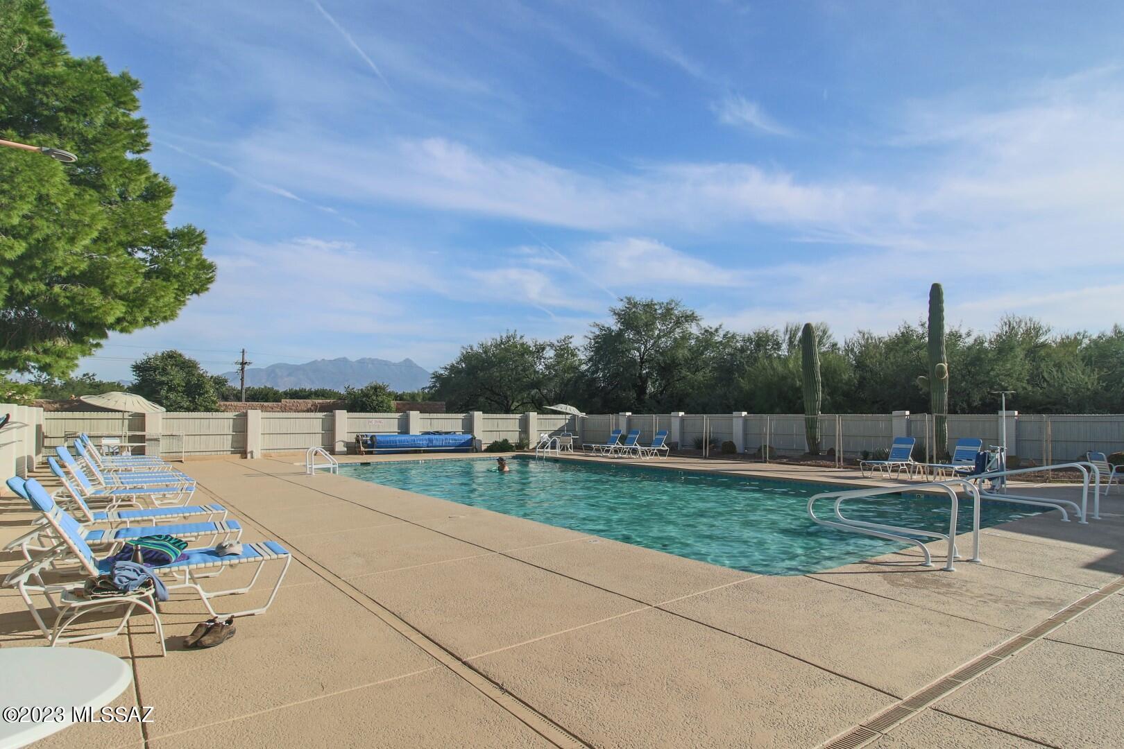 Green Valley Desert Meadows Townhouses (82-197) - Residential