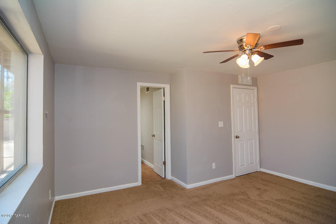 Mission Manor - Residential