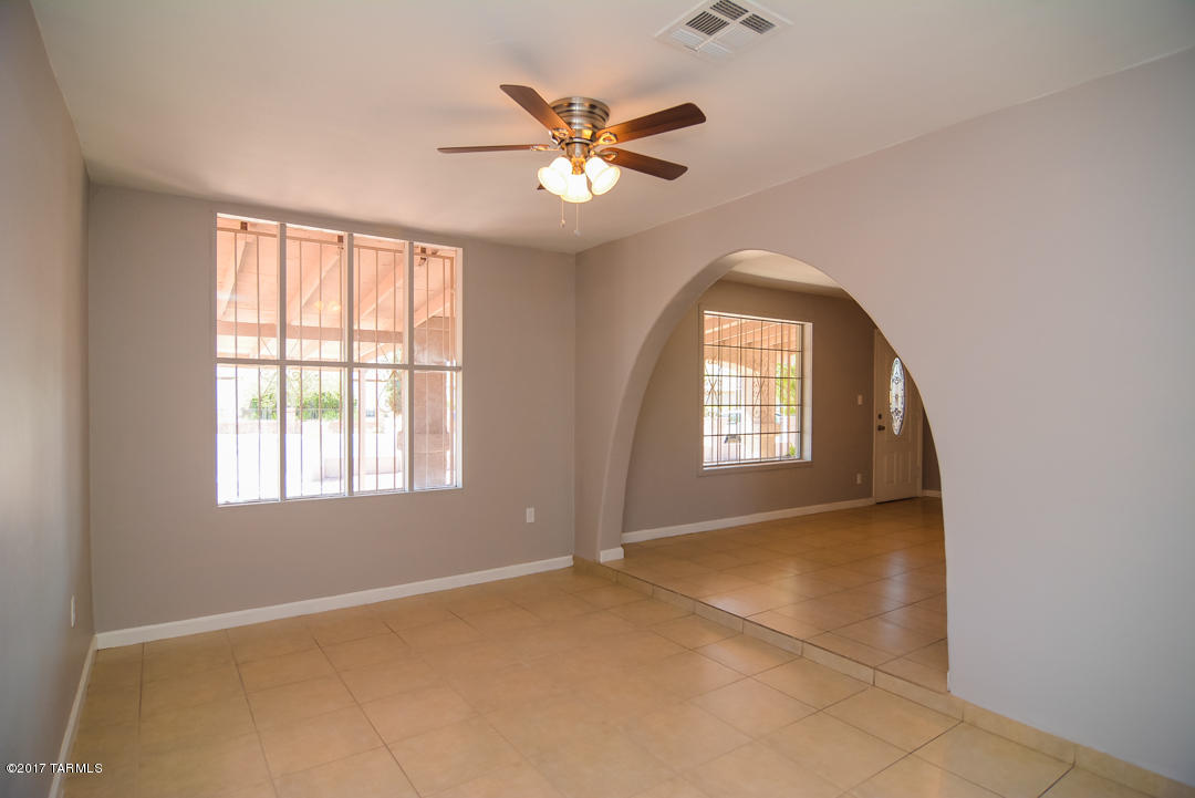 Mission Manor - Residential