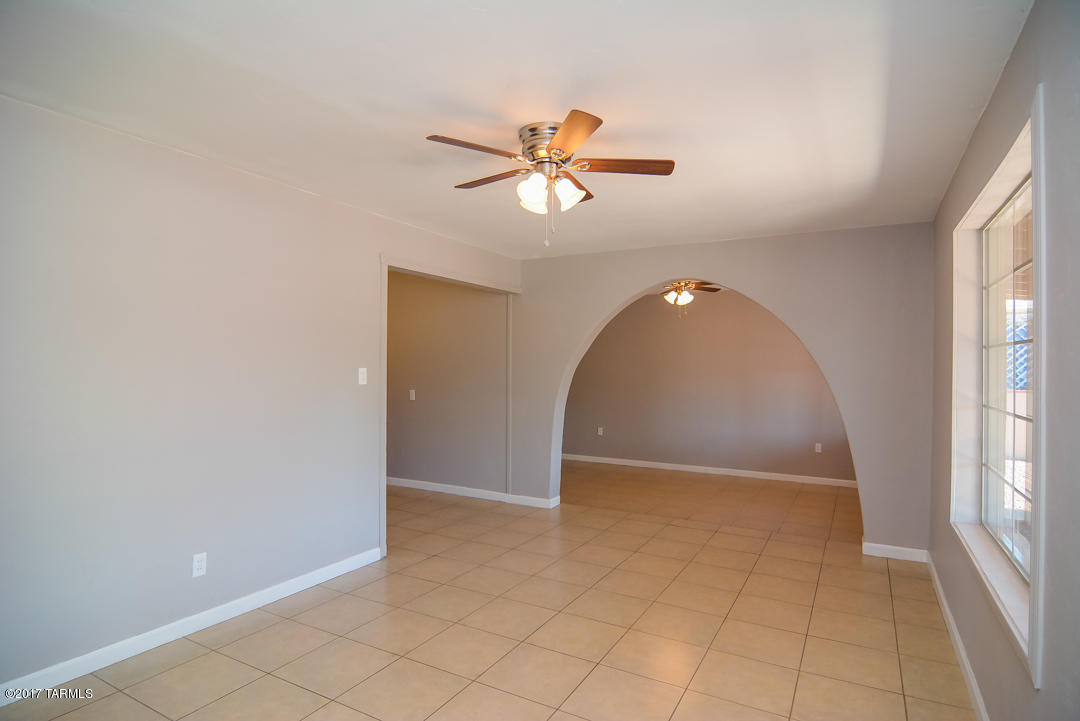 Mission Manor - Residential