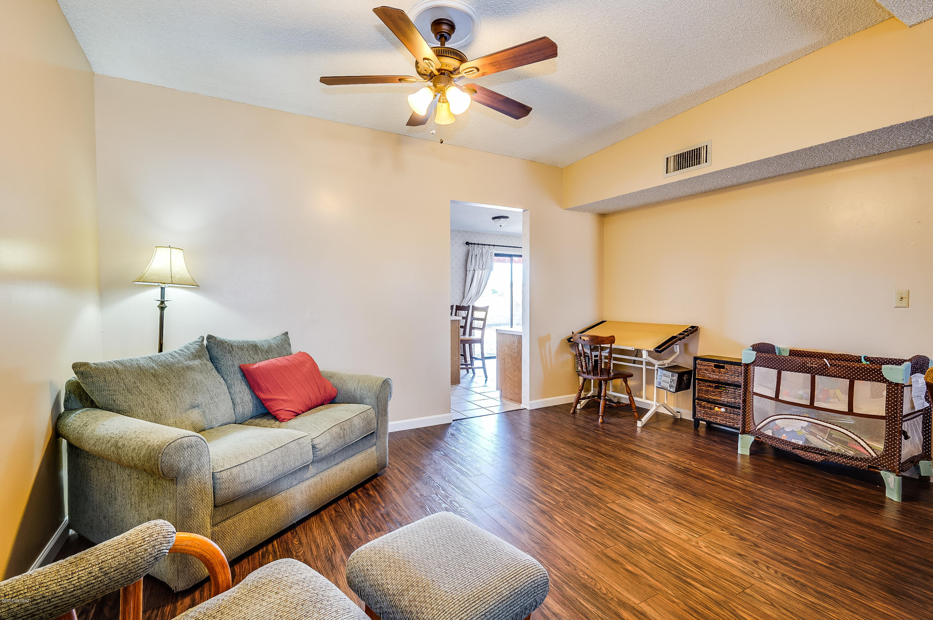 Broadway East (1-112) - Residential