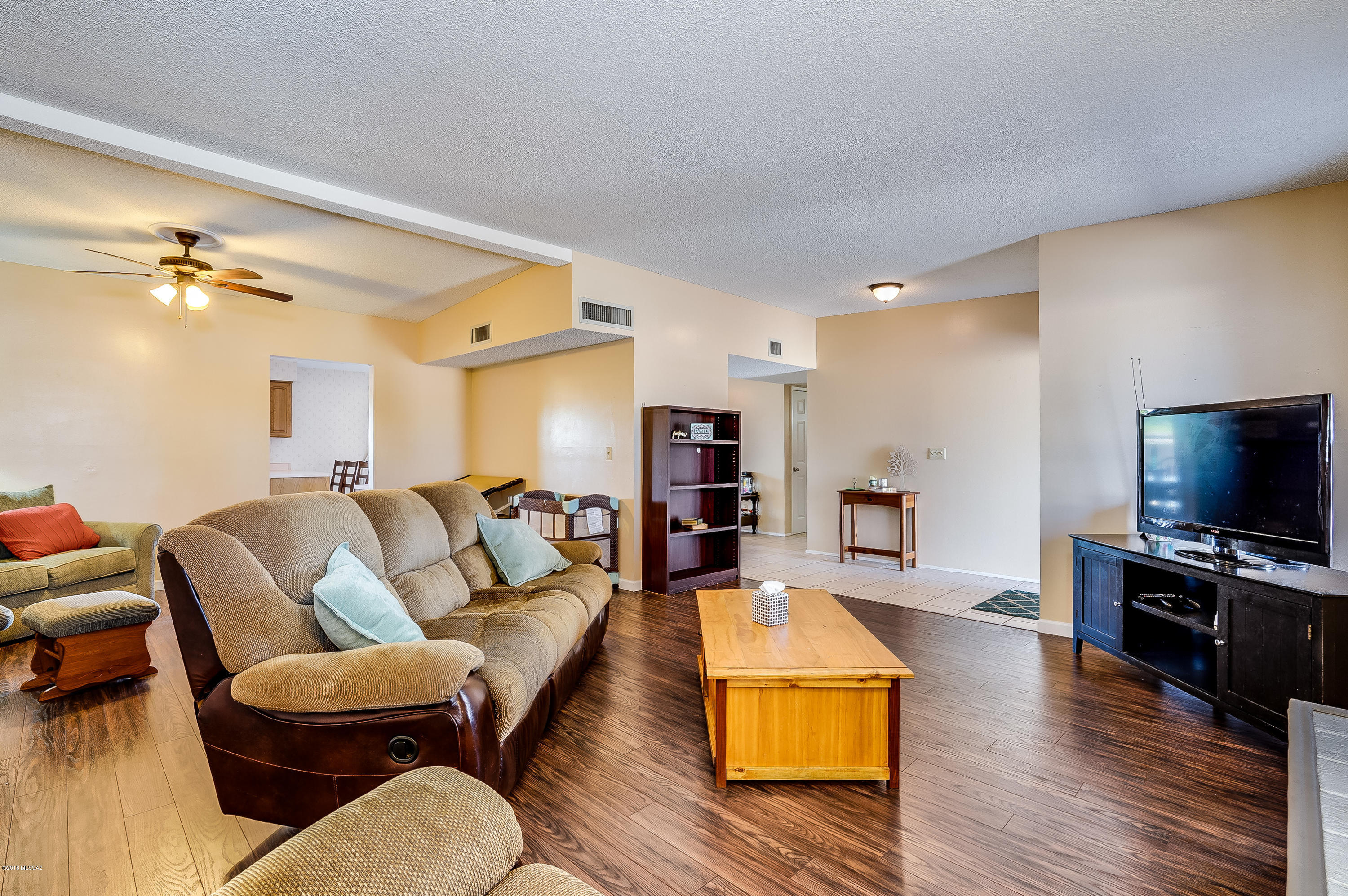 Broadway East (1-112) - Residential