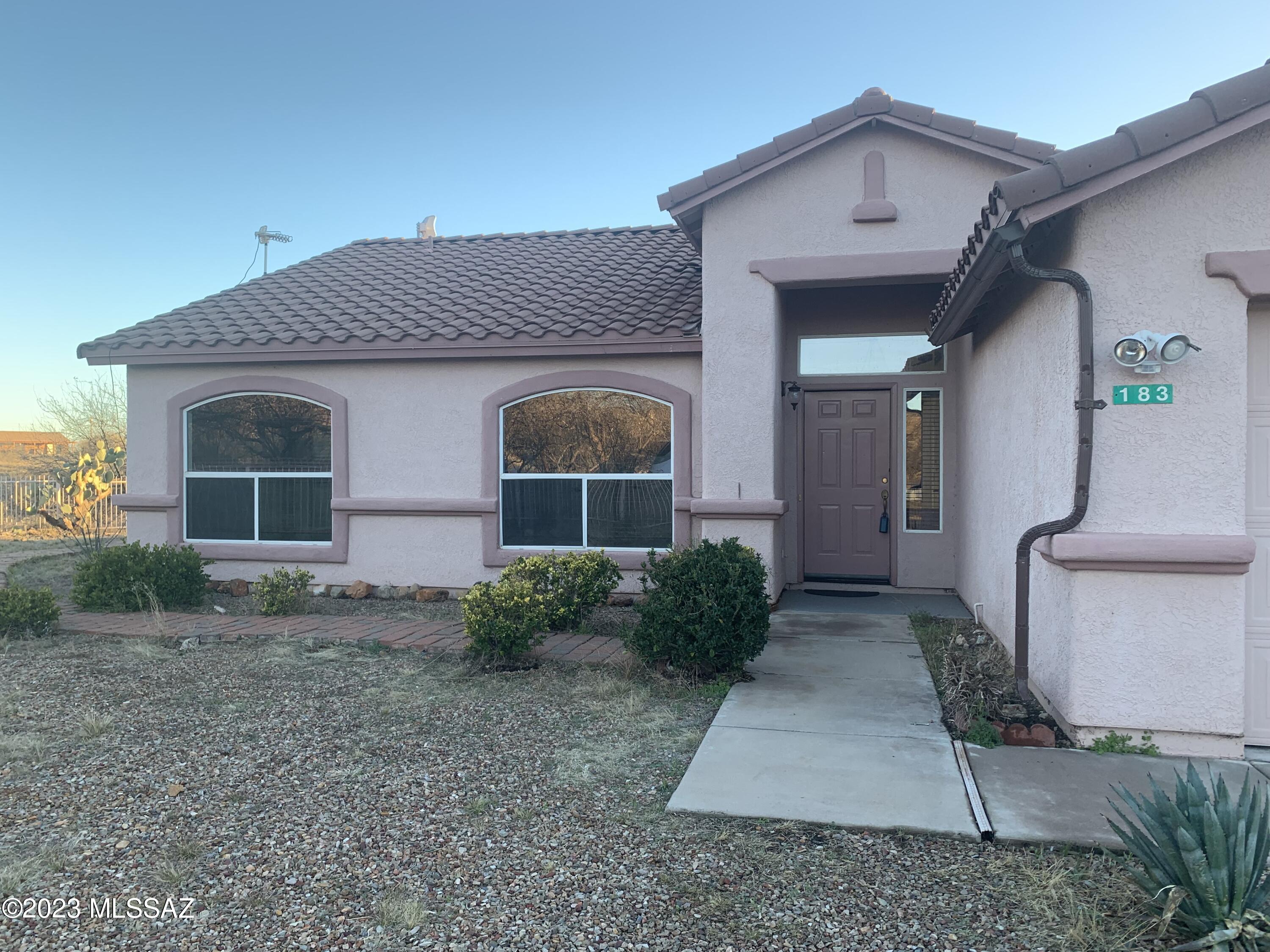 Ridgetop beauty, 180 degree views of the Valley and Tumacocori mountains!    Well built with ''tension slab'' and recently renovated by well known contractor!    New paint inside, granite countertops in kitchen, new dishwasher, garage floor painted and roof repaired!   Great neighborhood, just 10 minutes to Nogales or 30 to Green Valley!