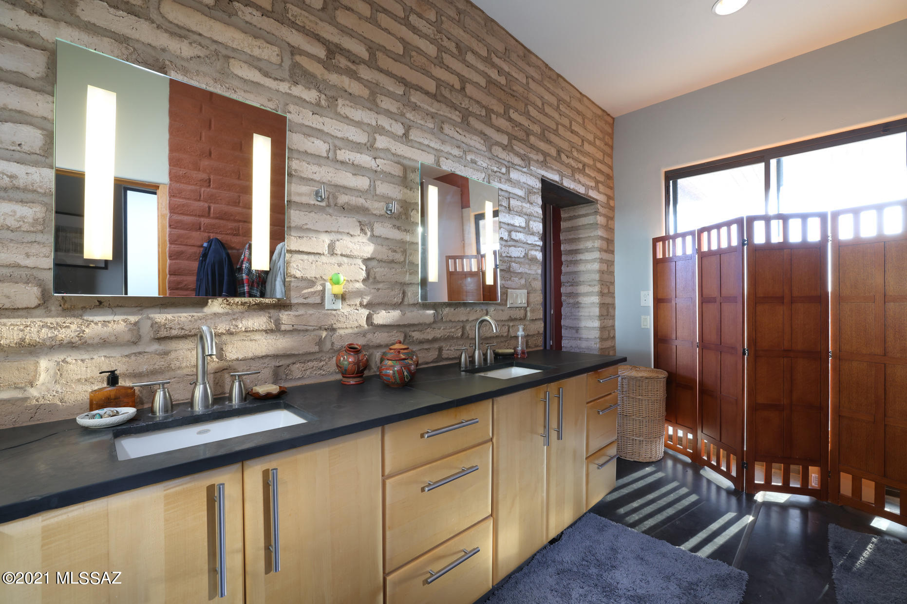 Colonia Real (1-50) - Residential
